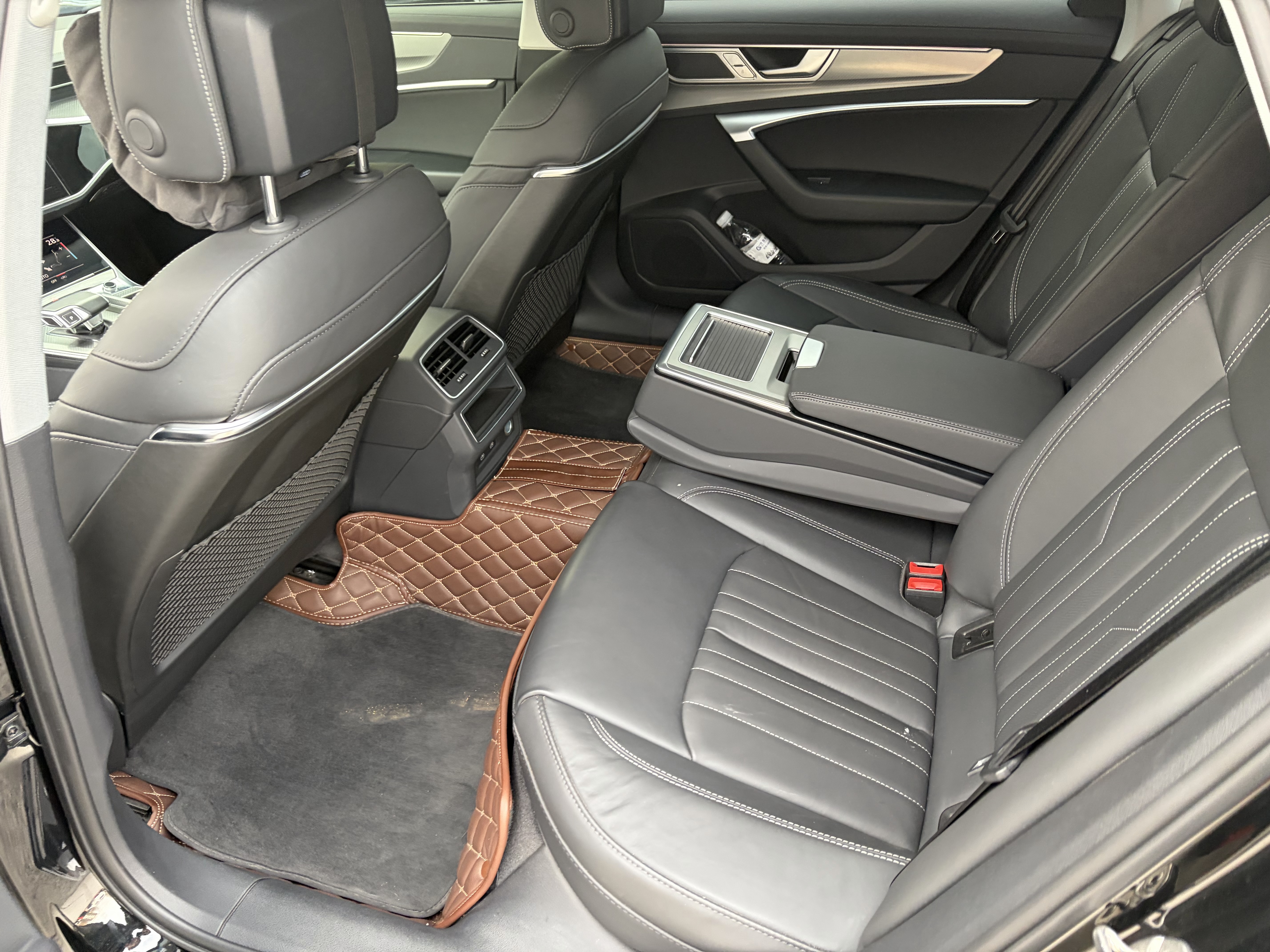 Audi A6L 2023 immagine di auto #7