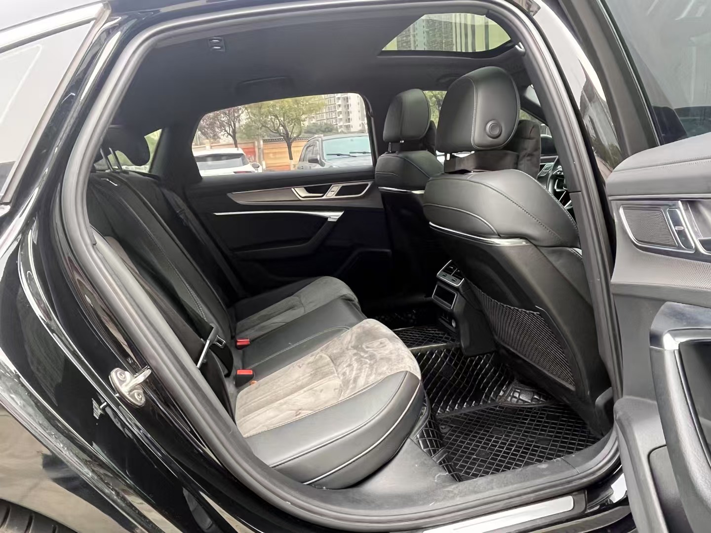Audi A6L 2023 car image #7