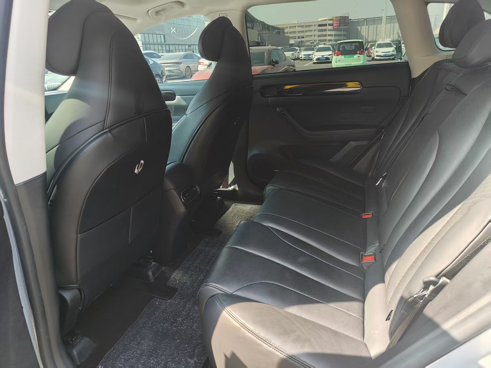 零跑汽车 零跑C11 2022 汽车图片 #7