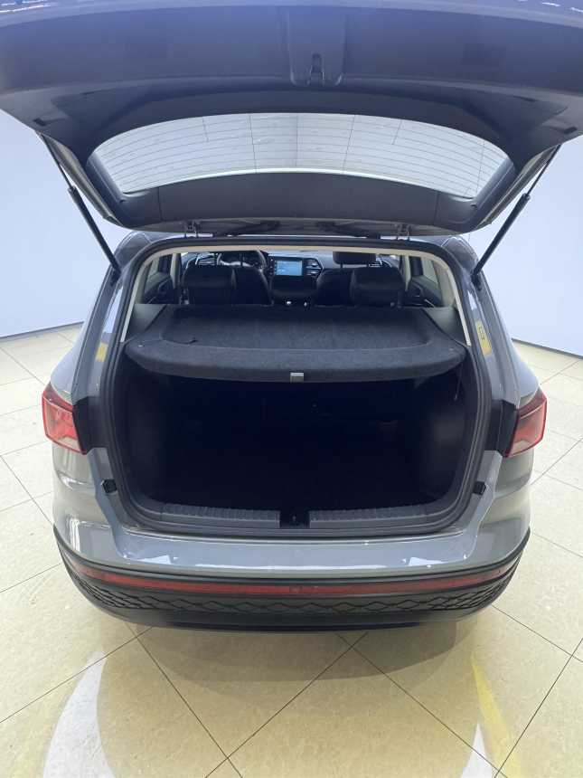 VS5 2023 car image #7