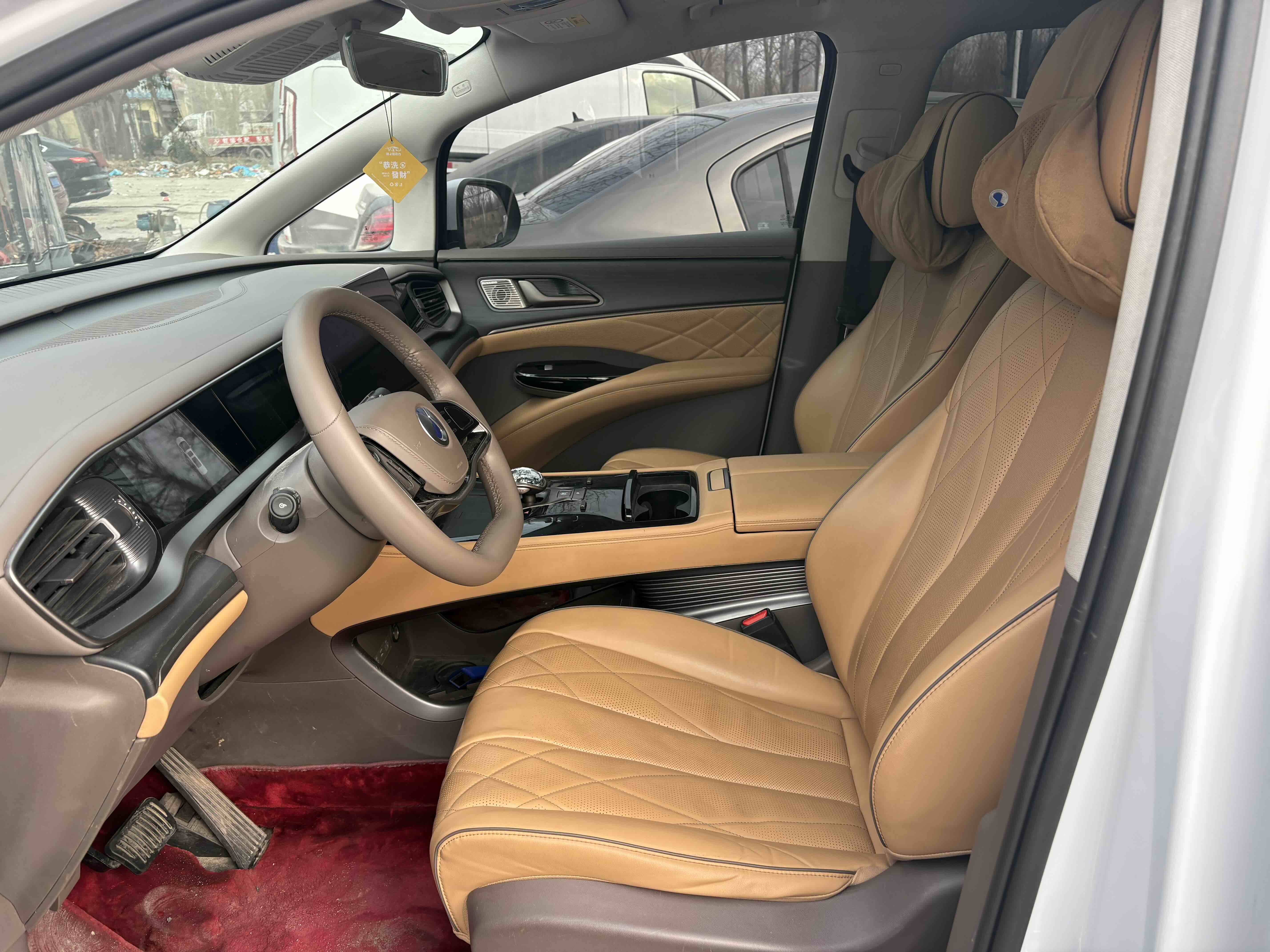 Denza D9 2023 изображение автомобиля #7