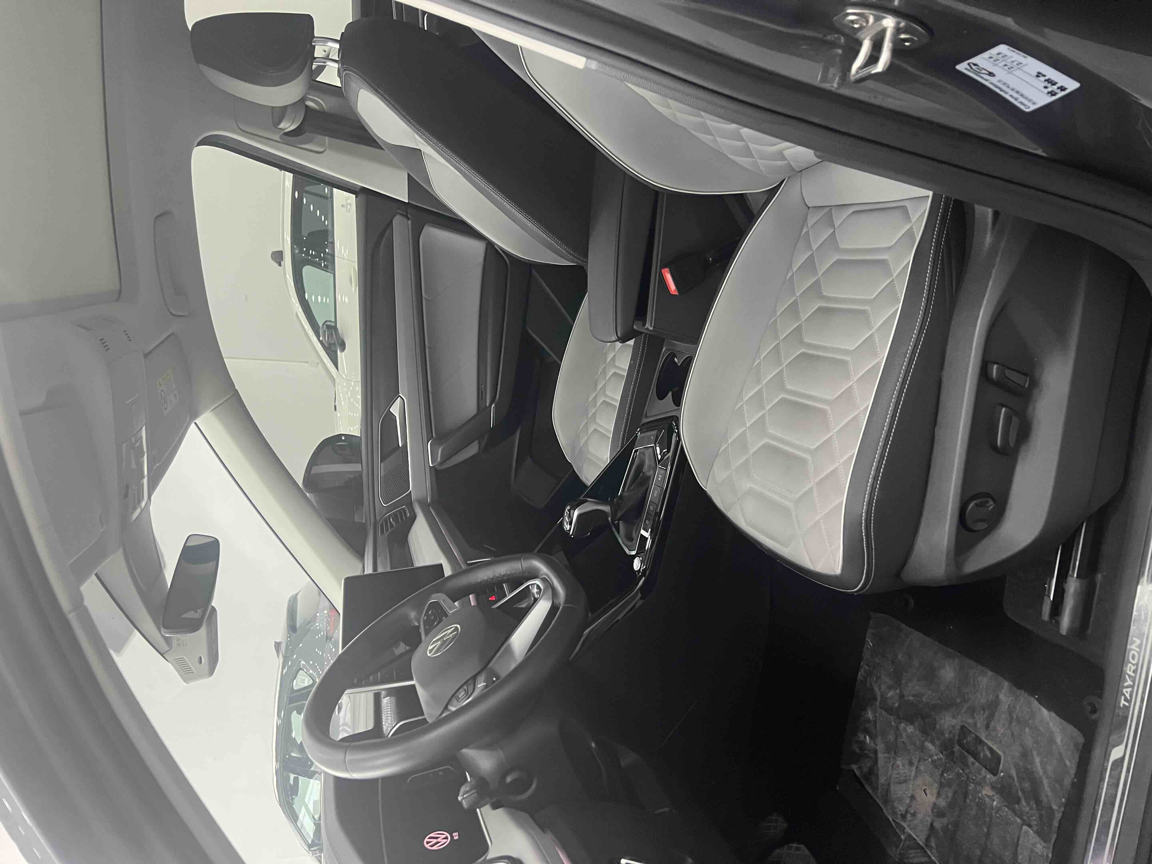 Volkswagen Tayron 2023 car image #7