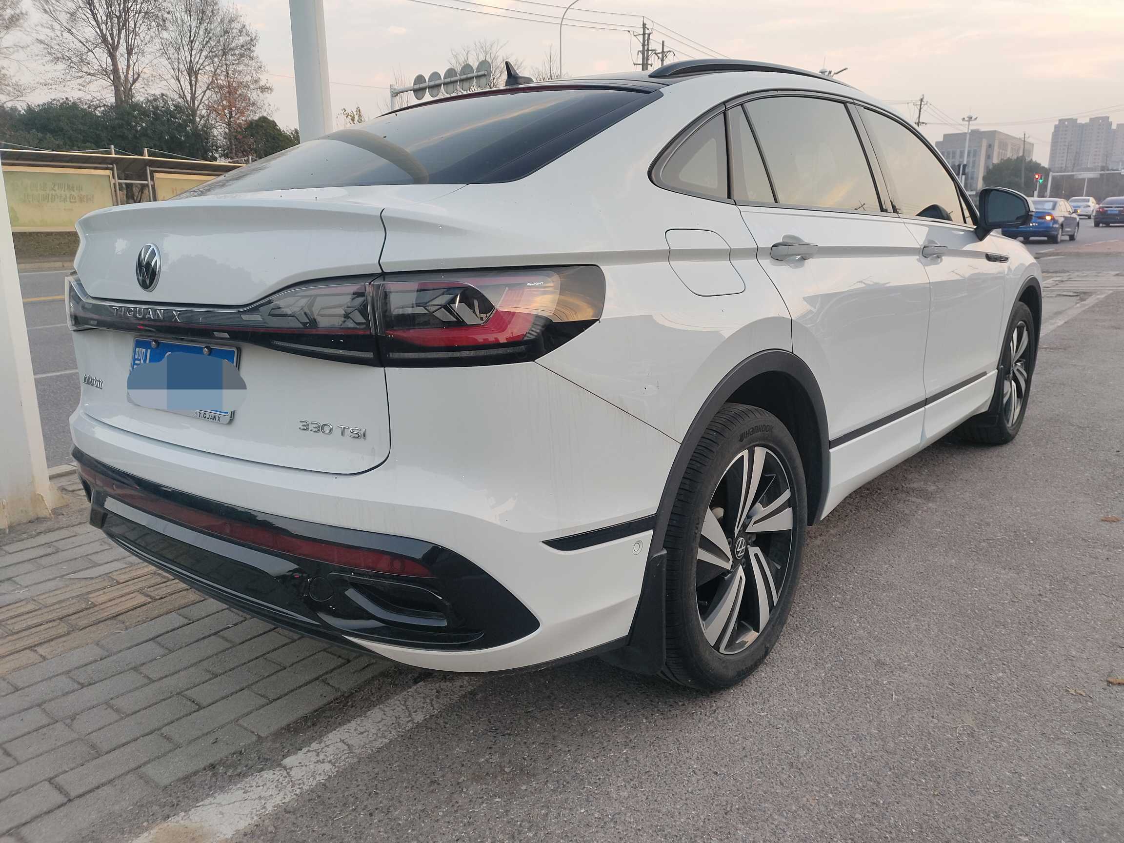 Volkswagen Tiguan X 2023 صورة سيارة #7