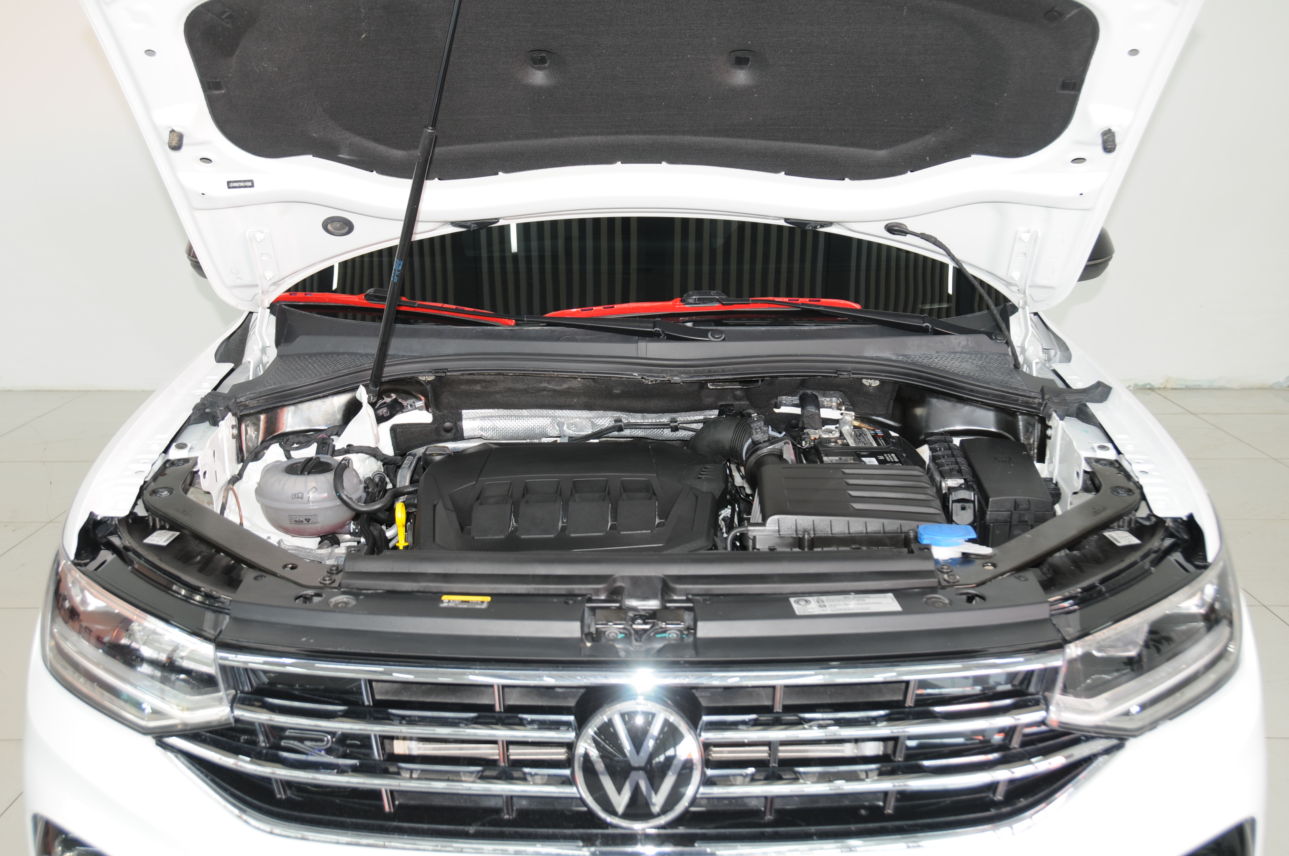 Volkswagen Tiguan X 2023 imagem de carro #7