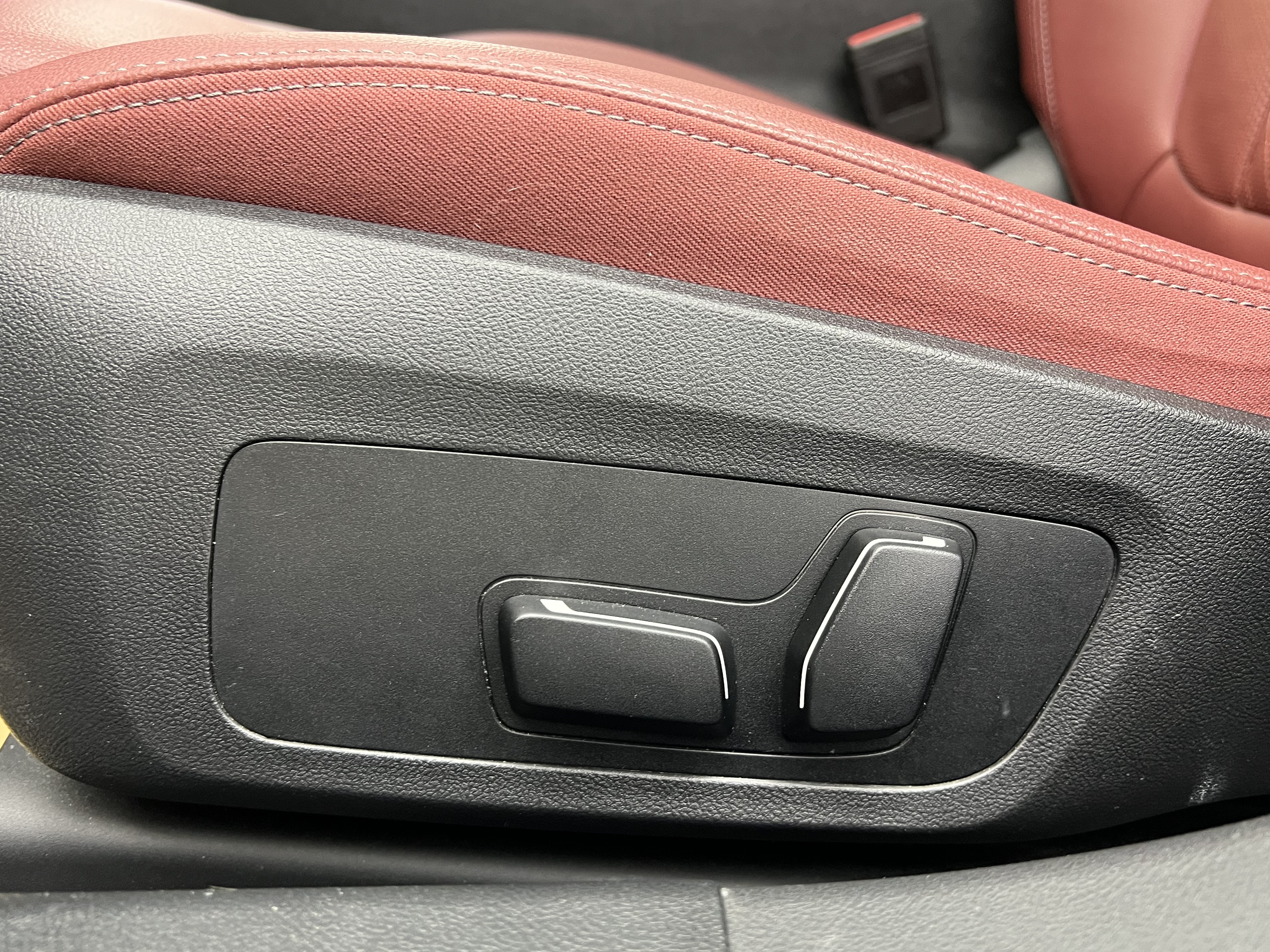 BMW 3 Series 2024 #7 BMW 3 Series 2024 car image #7