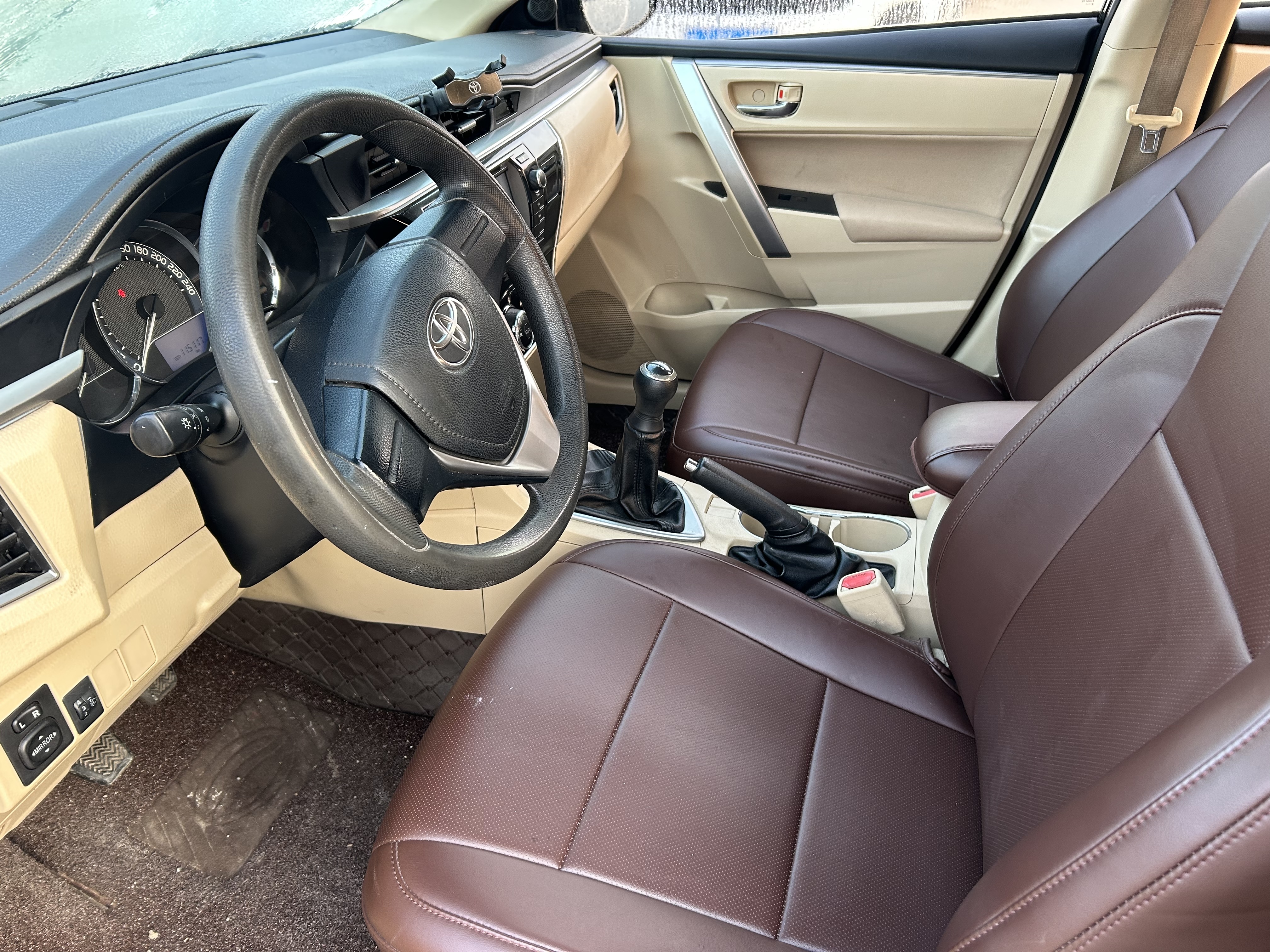 Corolla 2014 car image #7
