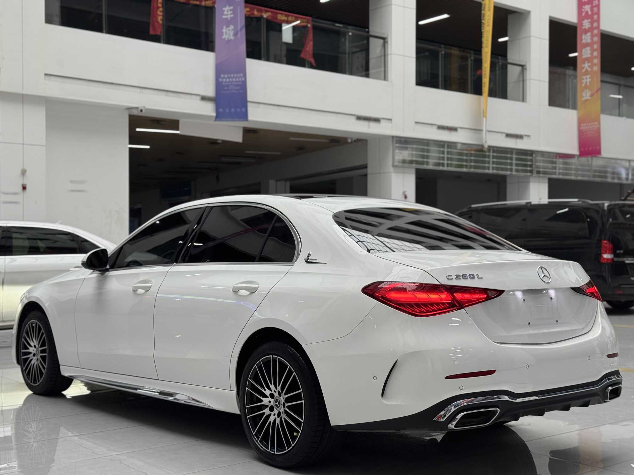 Mercedes-Benz C Class 2024 صورة سيارة #7