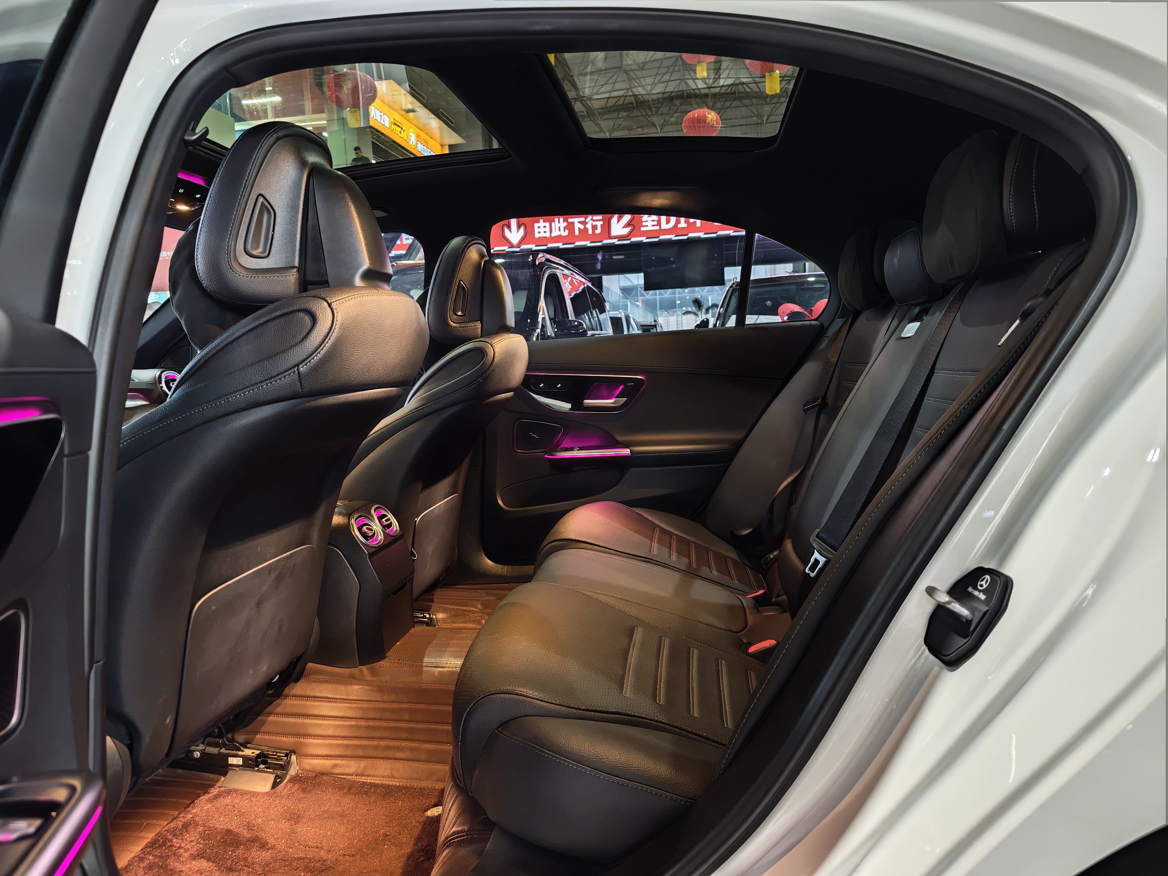 Mercedes-Benz C Class 2023 car image #7