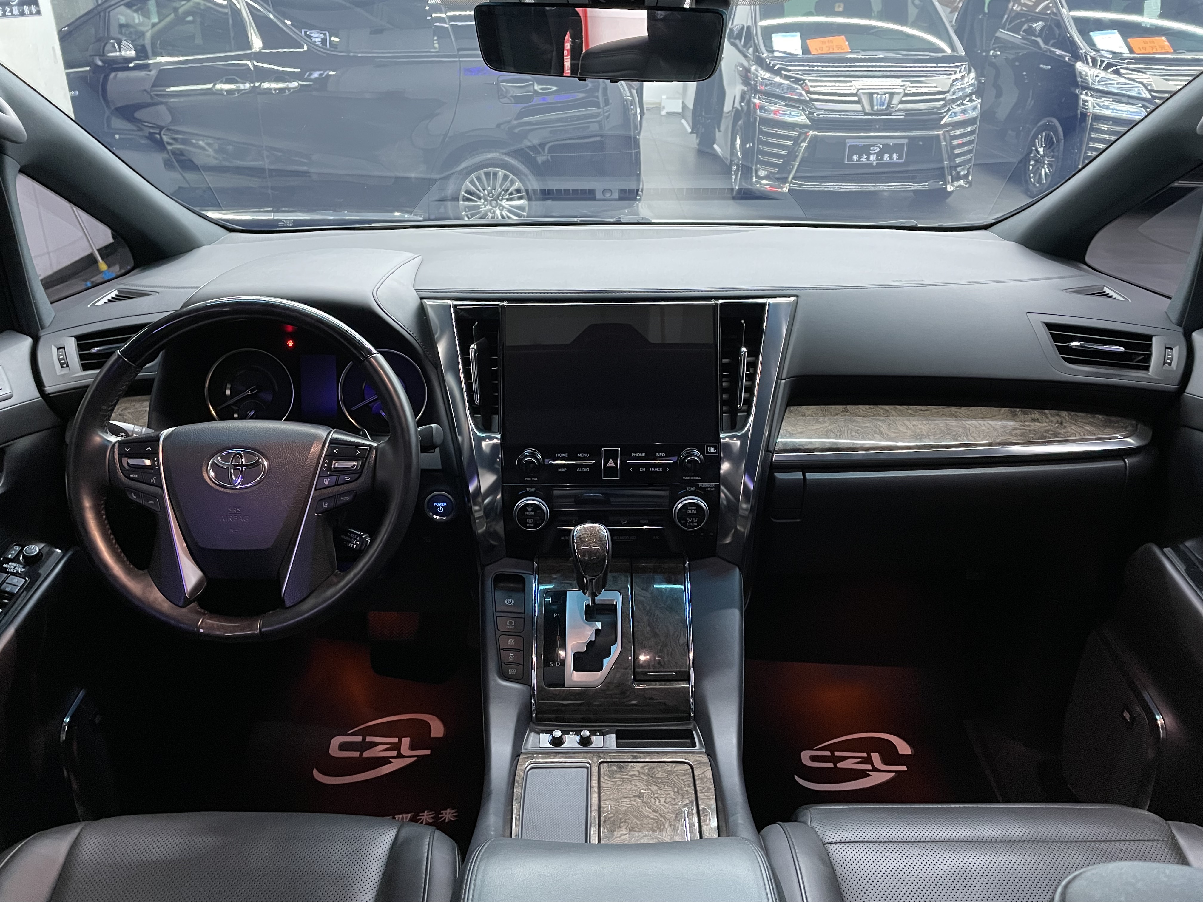 Toyota Vellfire 2023 #7 Toyota Vellfire 2023 immagine di auto #7