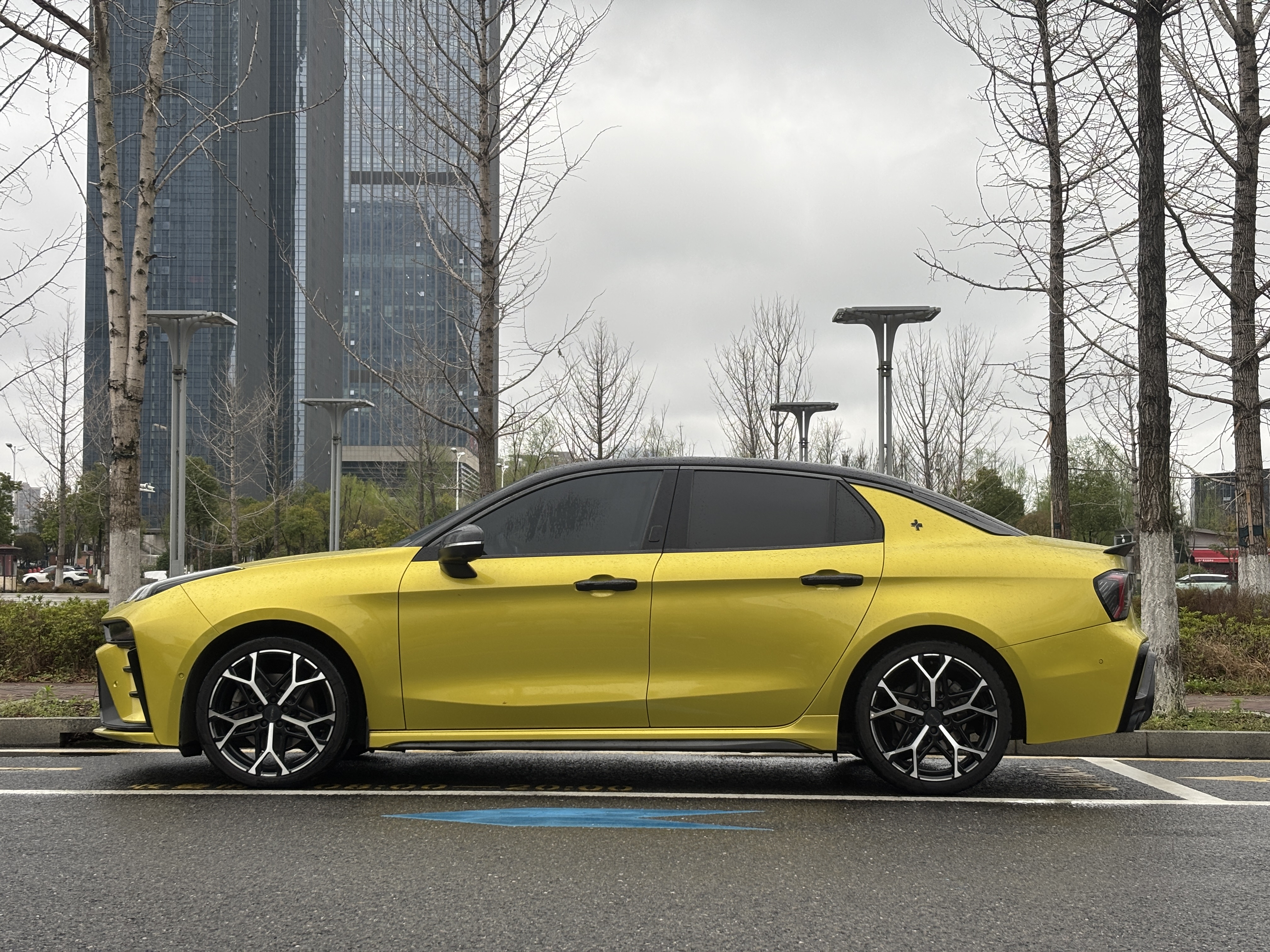 Lynk & Co 03 2023 car image #7