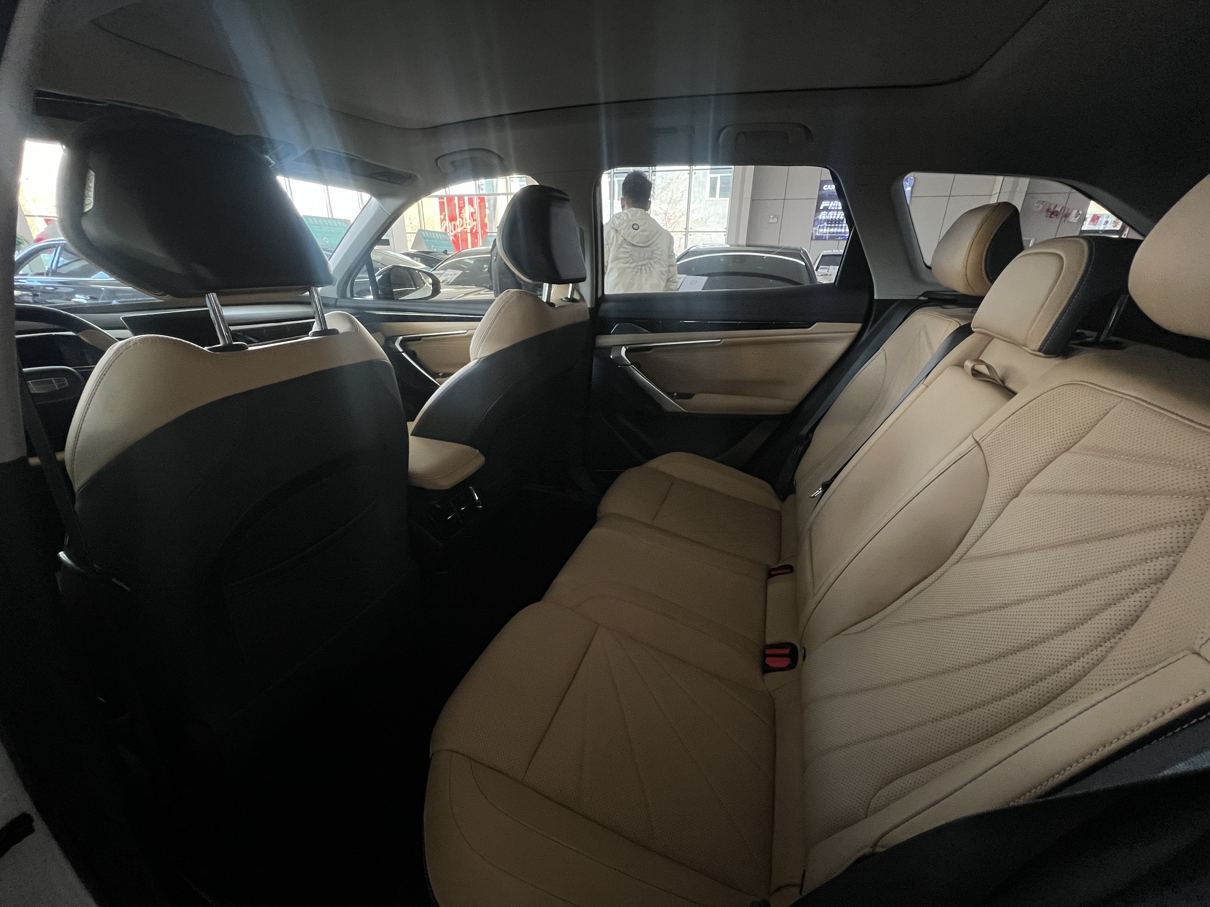 GEELY Boyue L 2023 car image #7