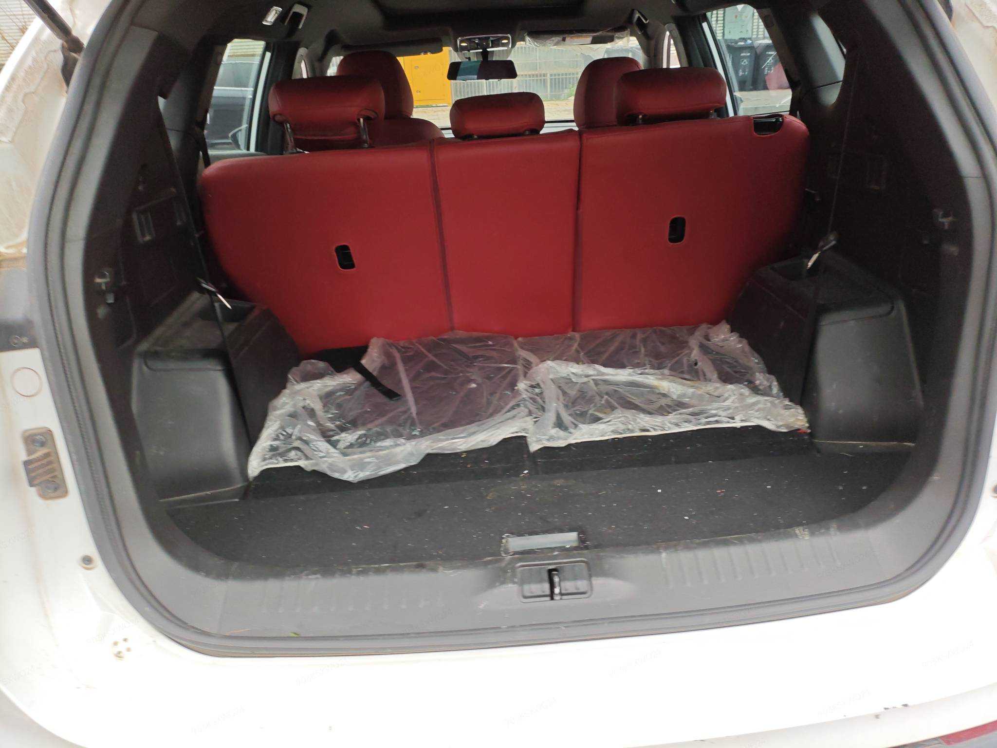 X70 PLUS 2023 car image #7
