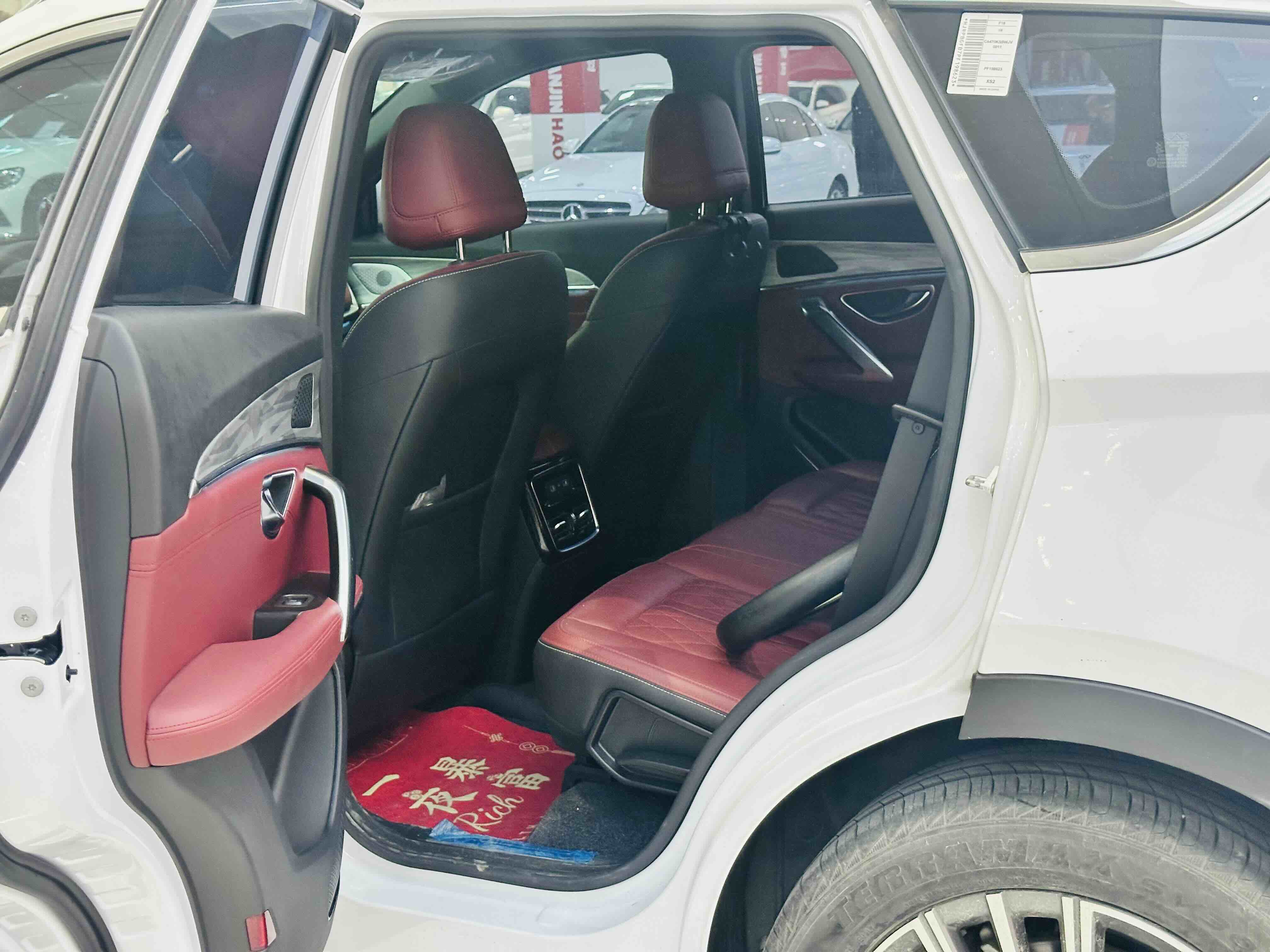 Jetour X70 PLUS 2024 #7 Jetour X70 PLUS 2024 car image #7