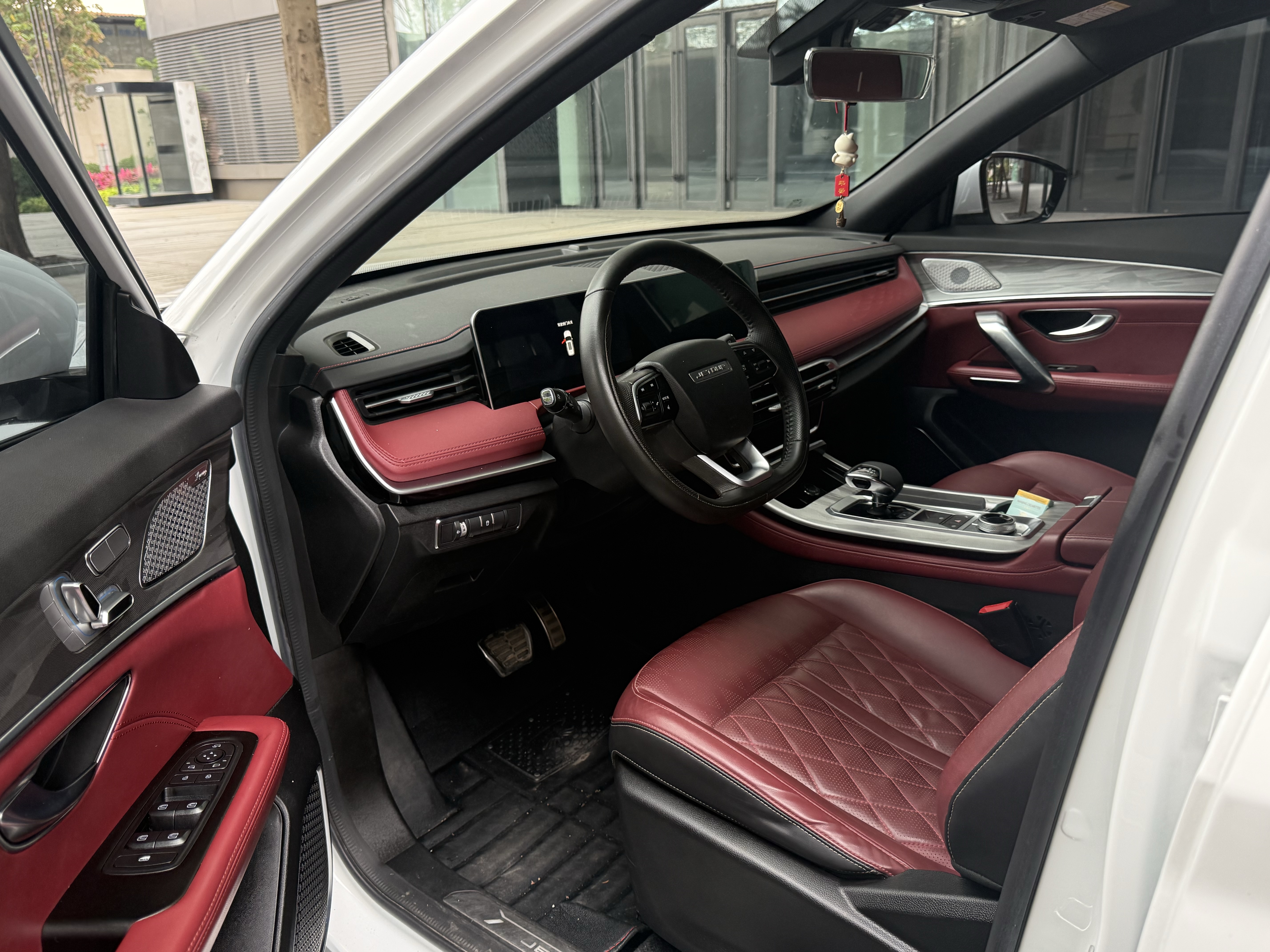 X70 PLUS 2023 #7 X70 PLUS 2023 car image #7