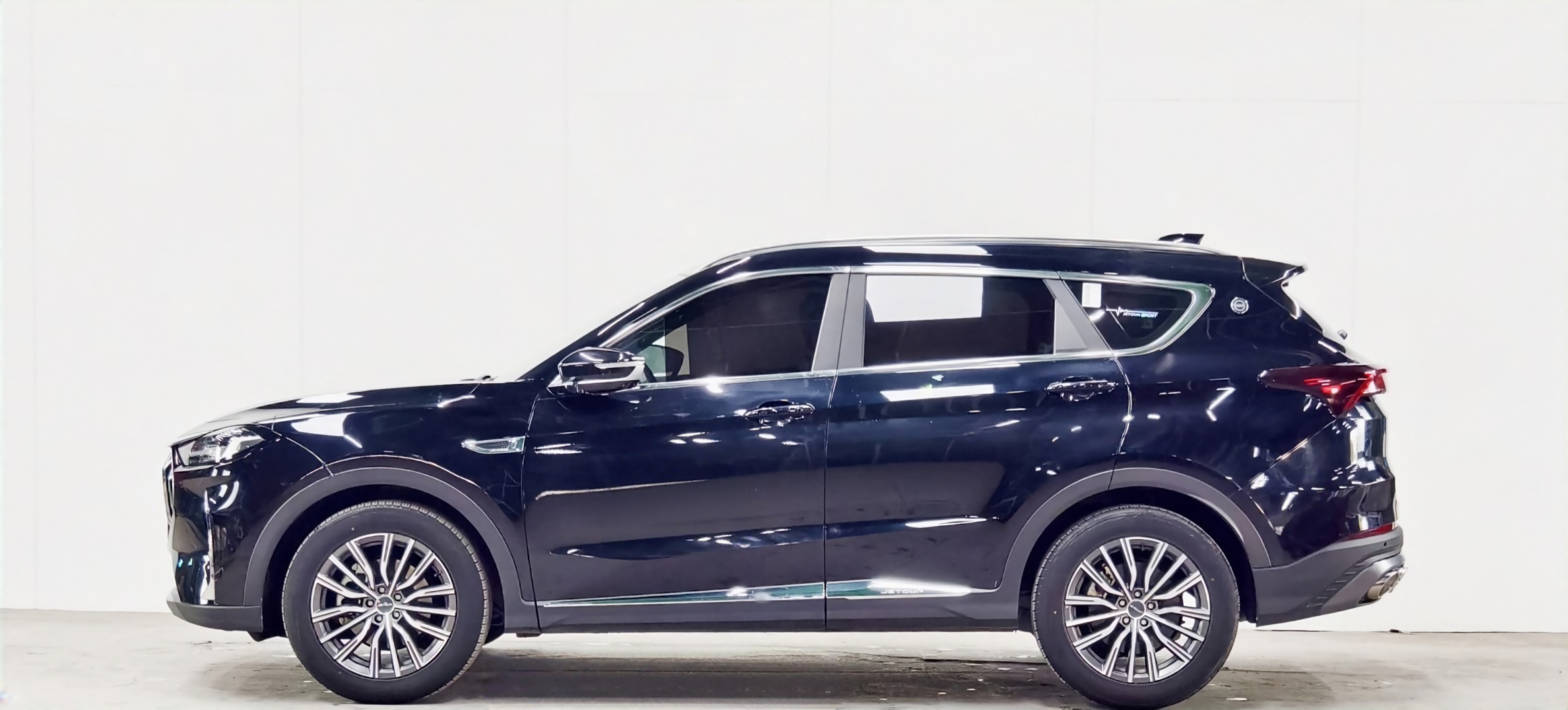 X70 PLUS 2023 #7 X70 PLUS 2023 car image #7