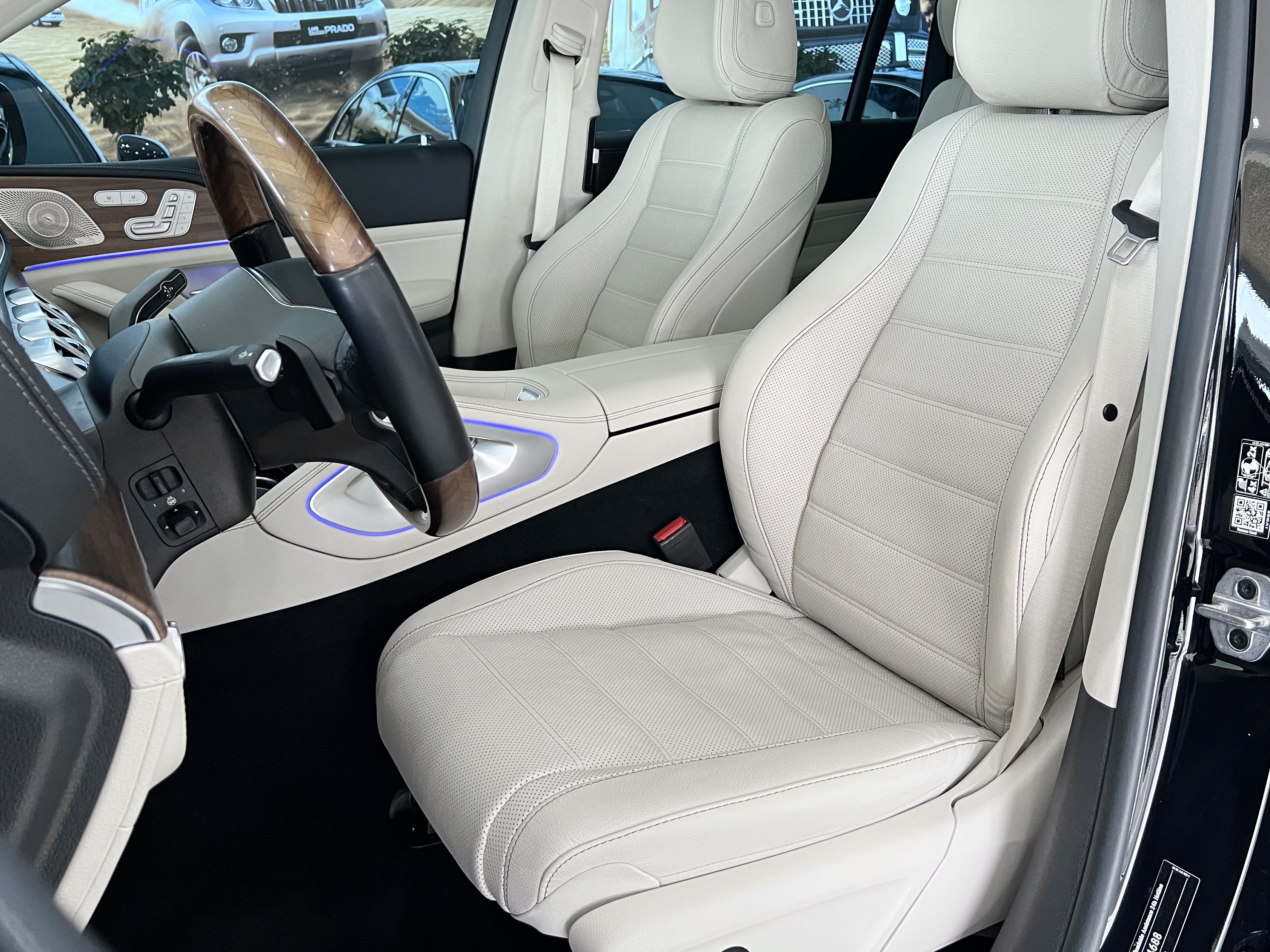 Mercedes-Benz GLS Class 2023 car image #7