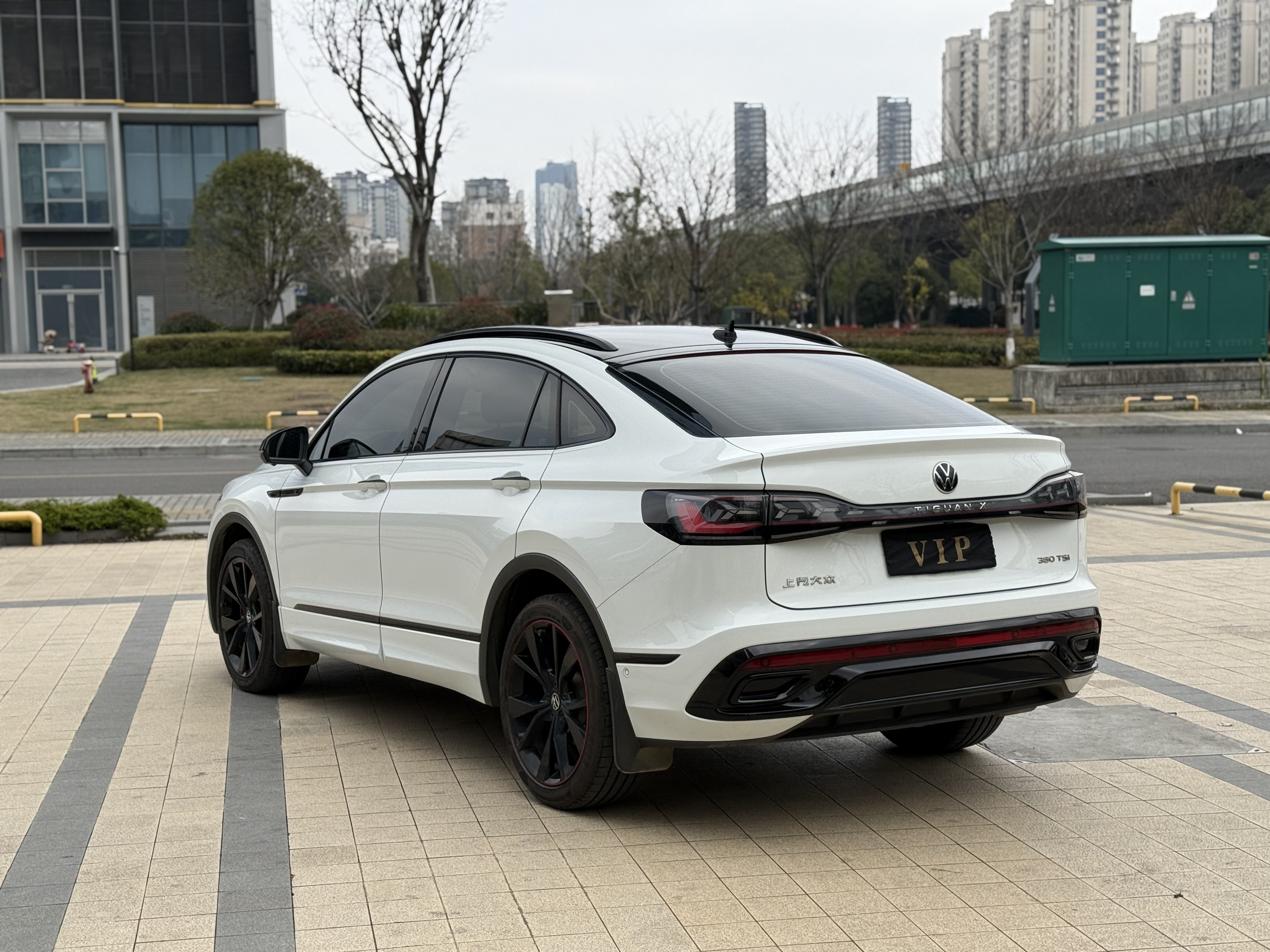 Volkswagen Tiguan X 2024 immagine di auto #7