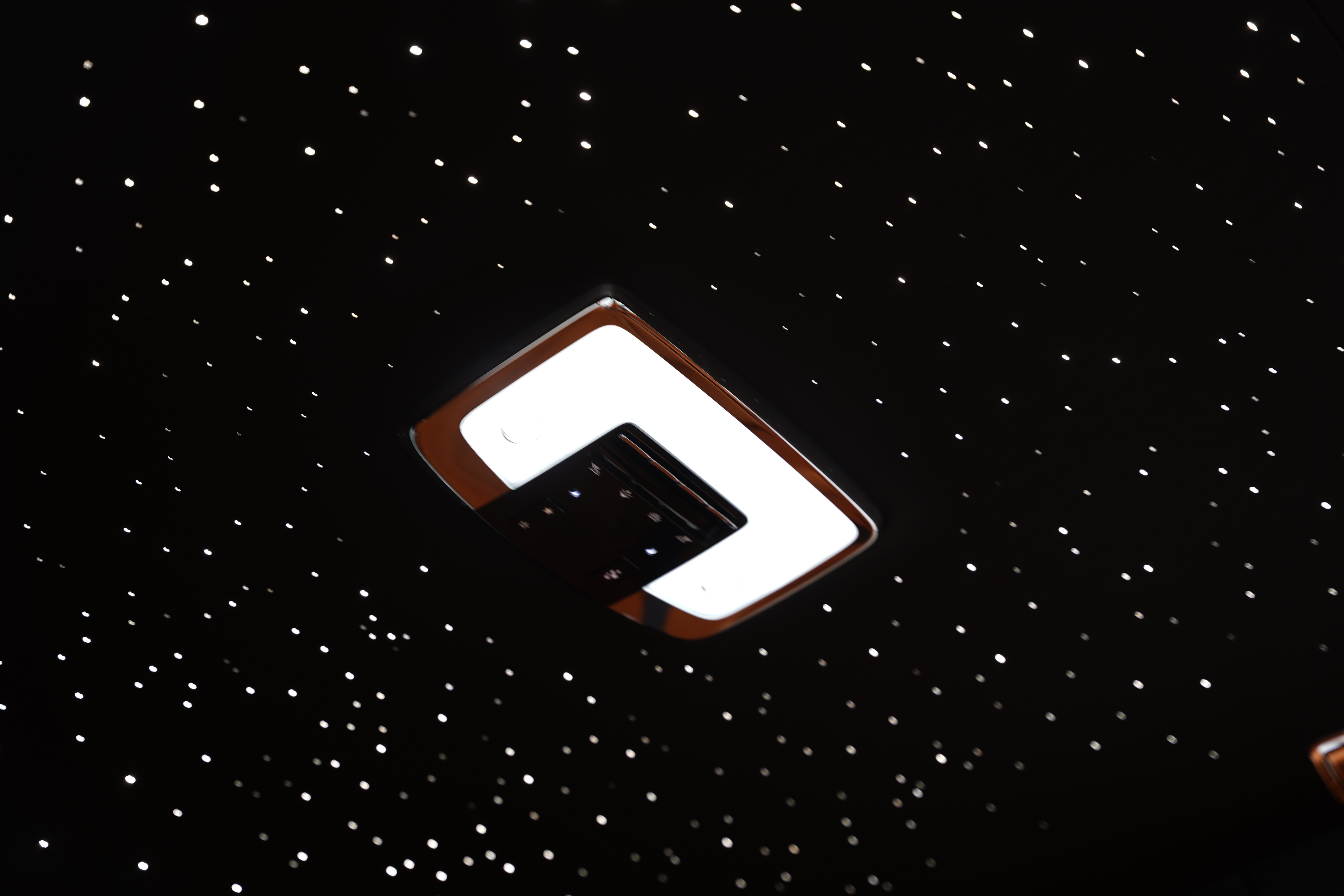 劳斯莱斯 闪灵 2025 #7 劳斯莱斯 闪灵 2025 汽车图片 #7