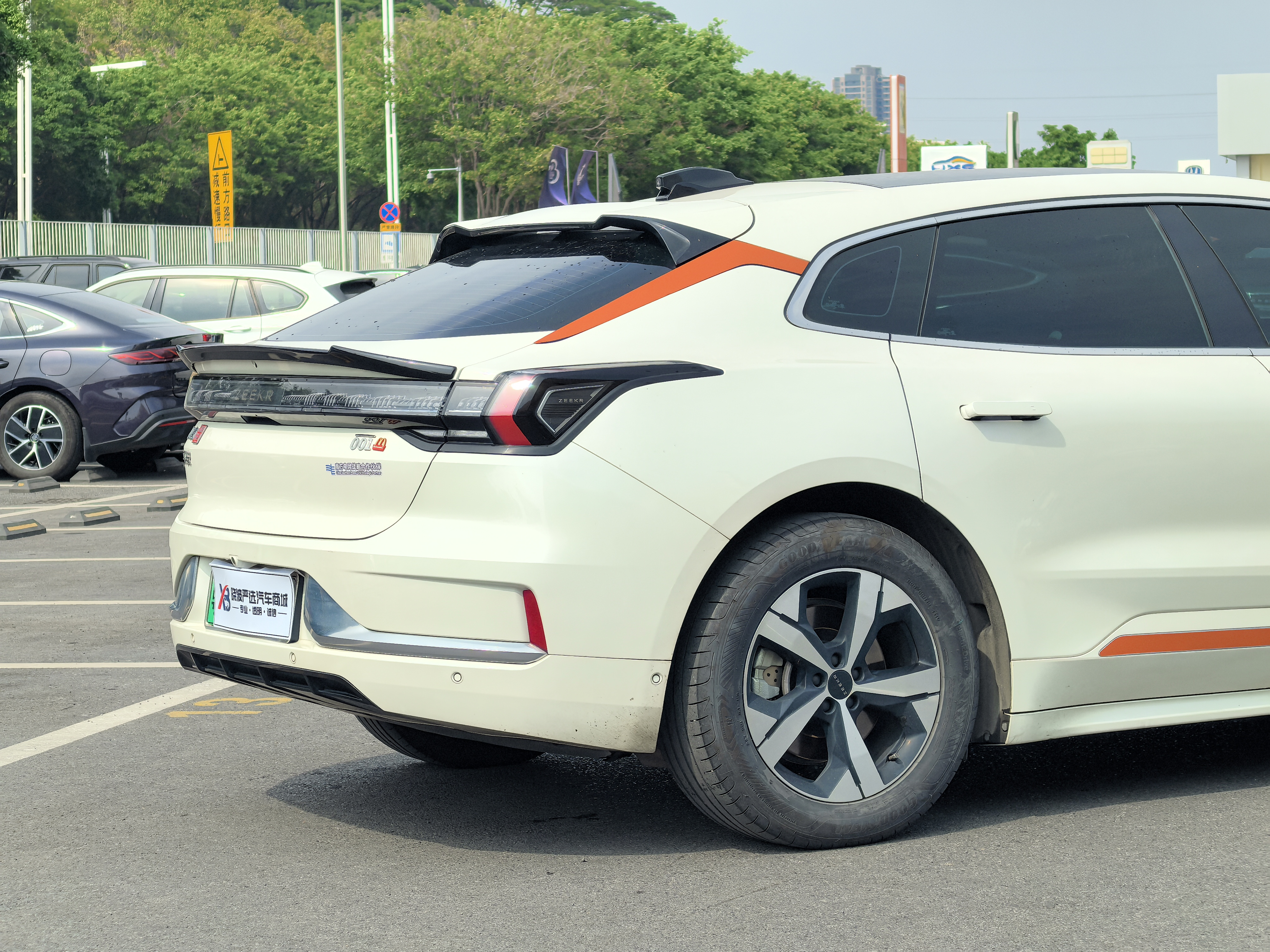 极氪 极氪001 2023 汽车图片 #7