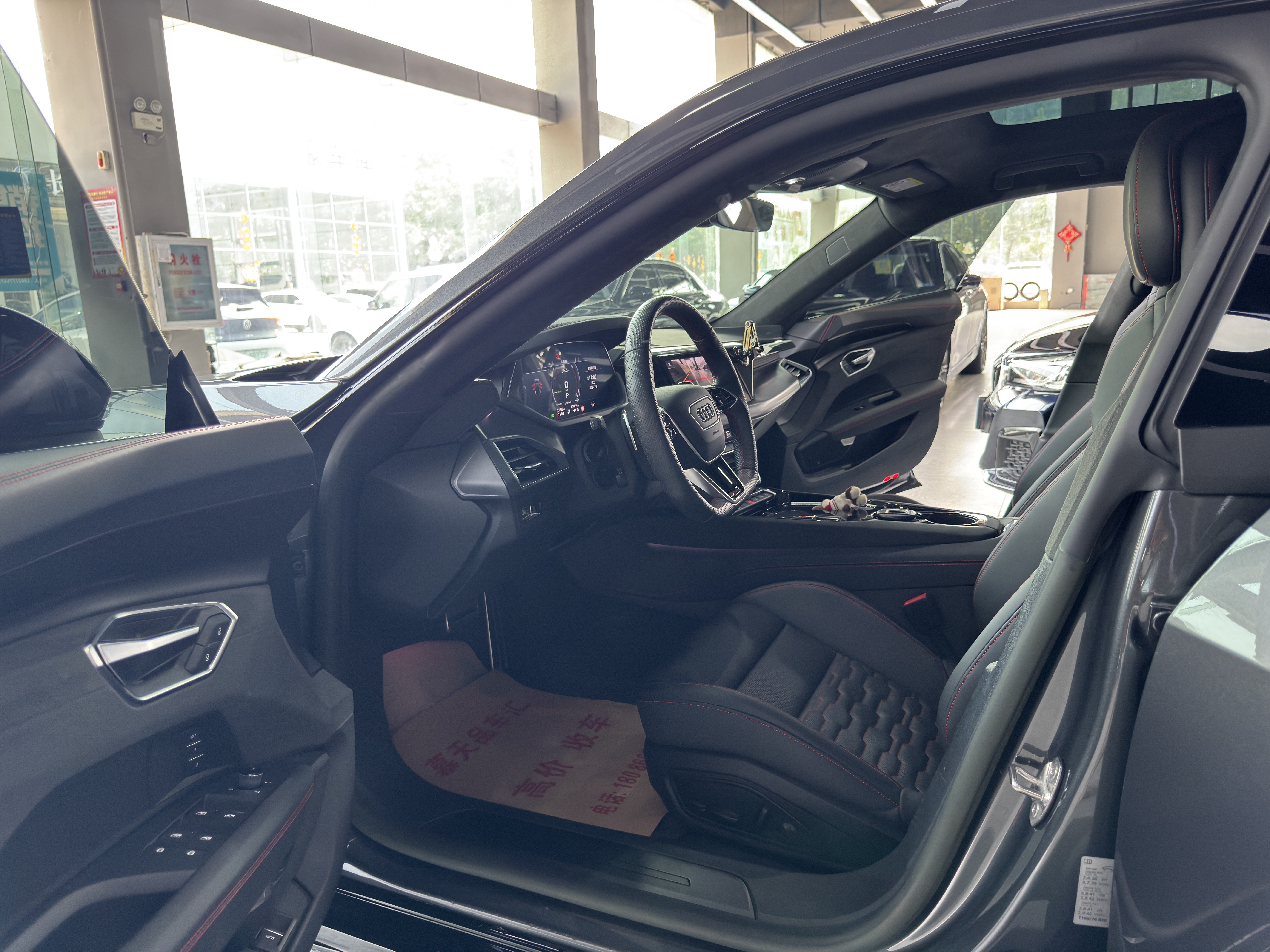 Audi RS e-tron GT 2022 car image #7