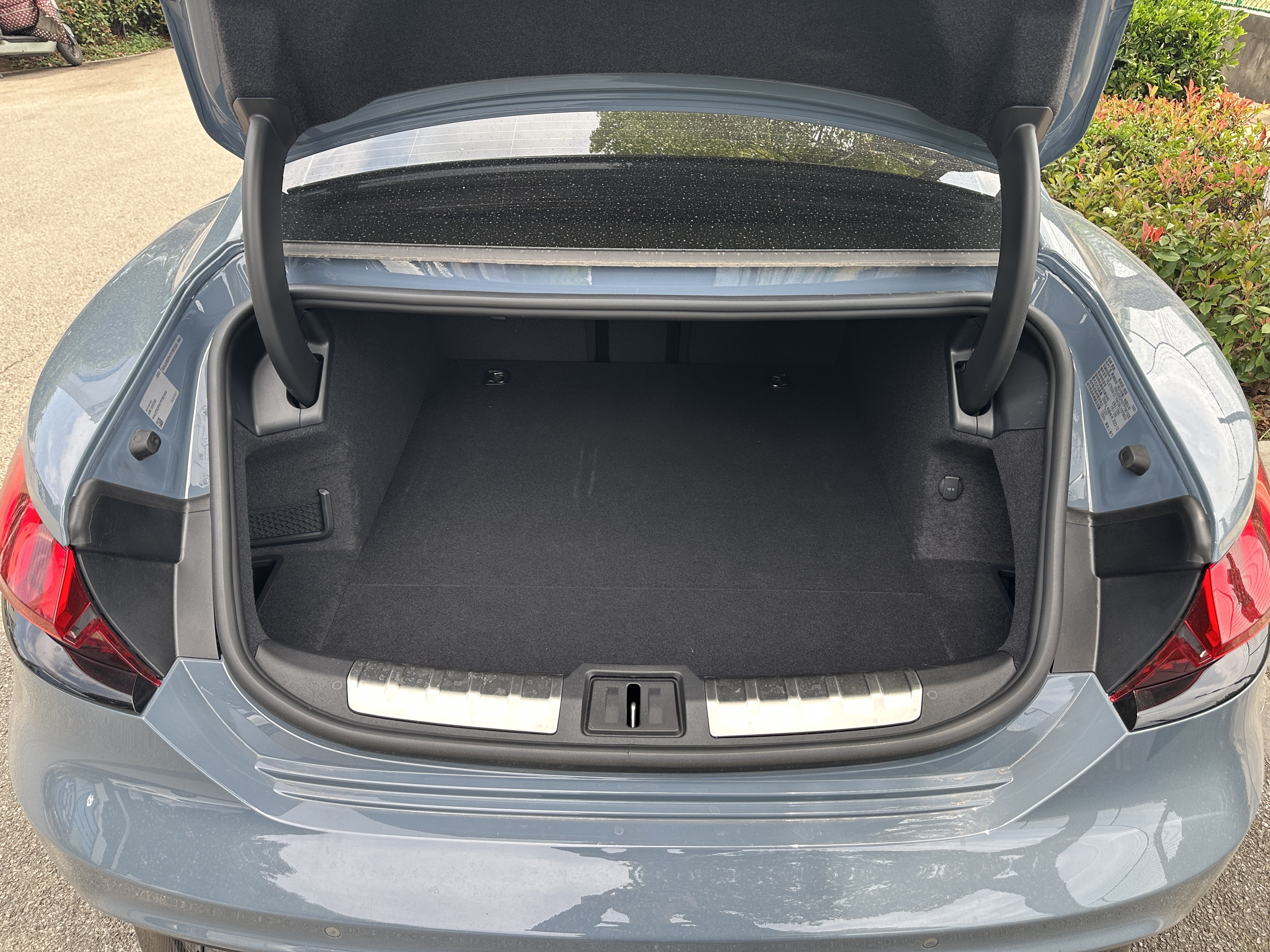 Audi RS e-tron GT 2024 #7 Audi RS e-tron GT 2024 car image #7