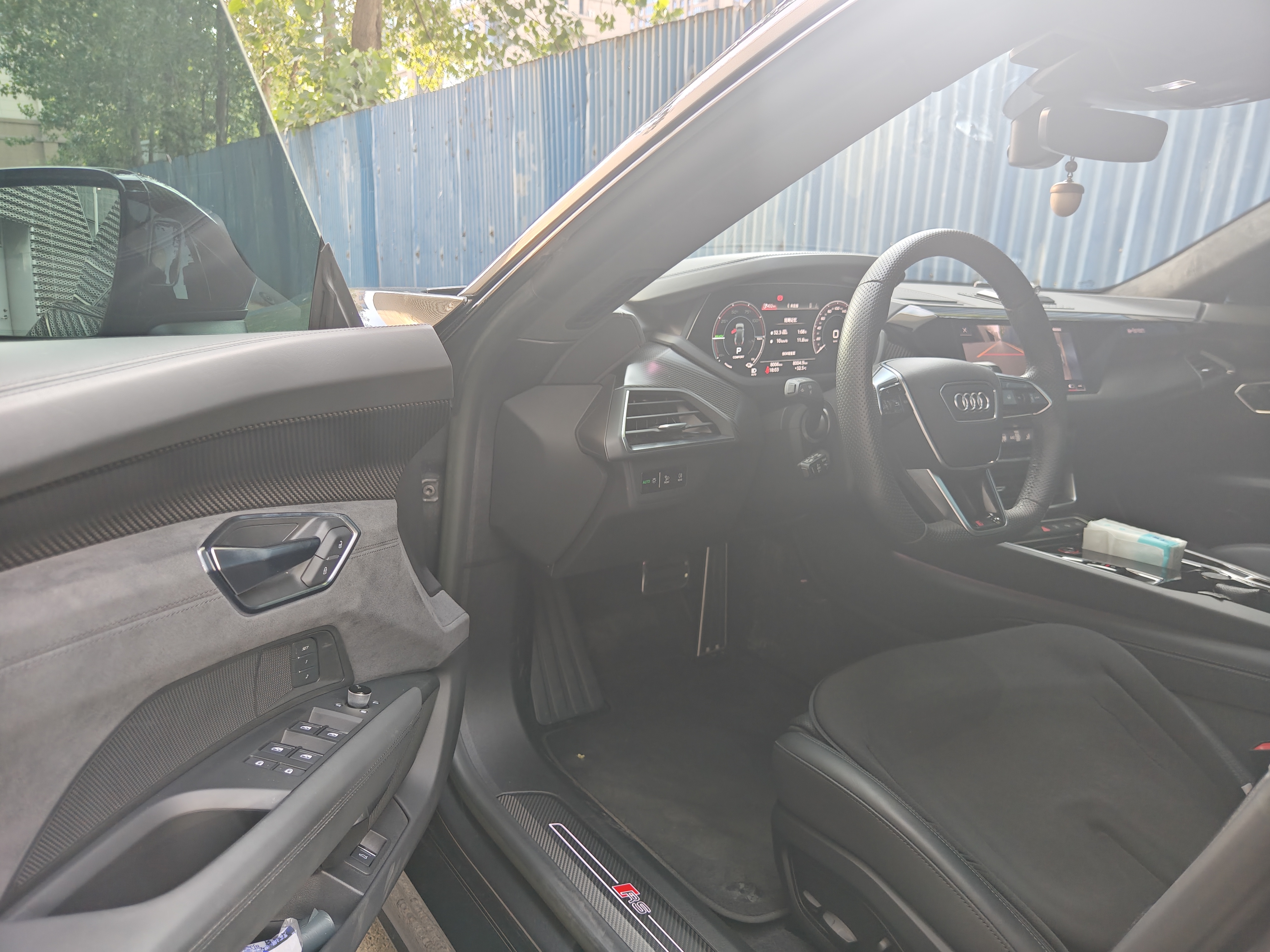 Audi RS e-tron GT 2024 car image #7