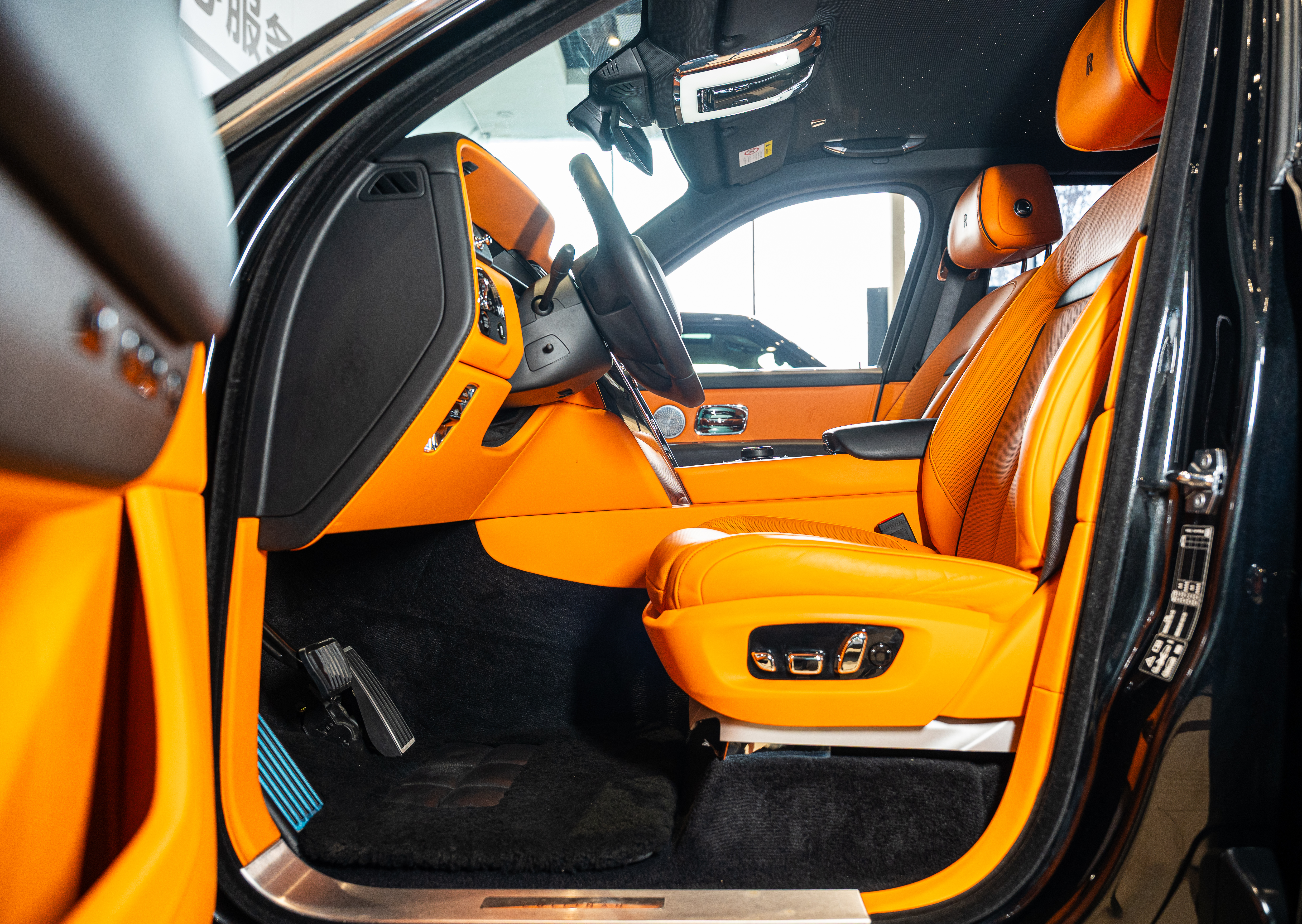 劳斯莱斯 库里南 2023 汽车图片 #7