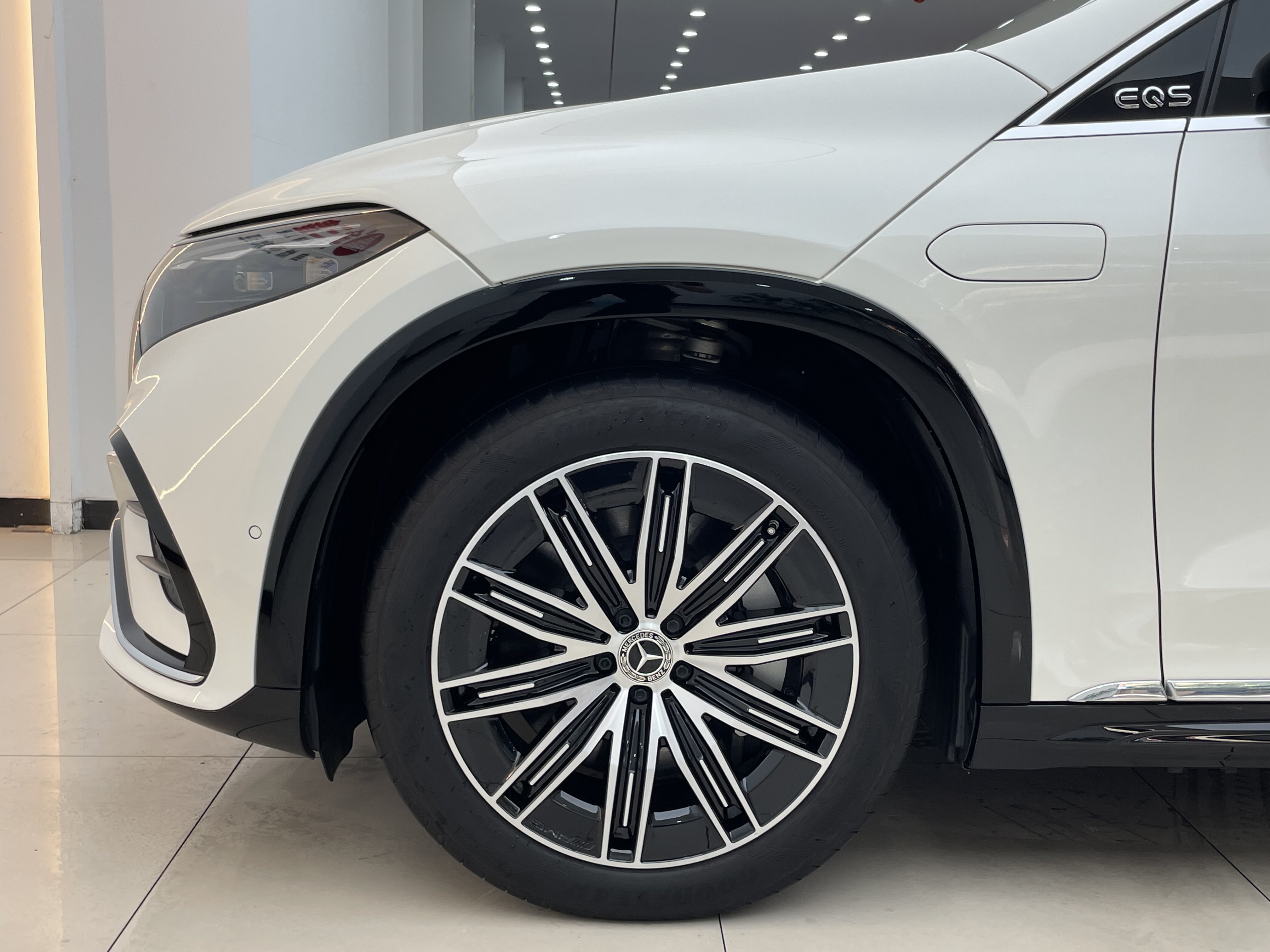 Mercedes-Benz EQS SUV 2025 car image #7