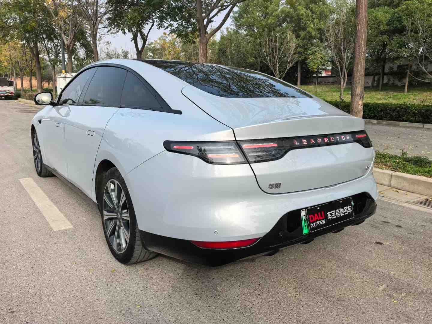 零跑汽车 零跑C01 2024 汽车图片 #7