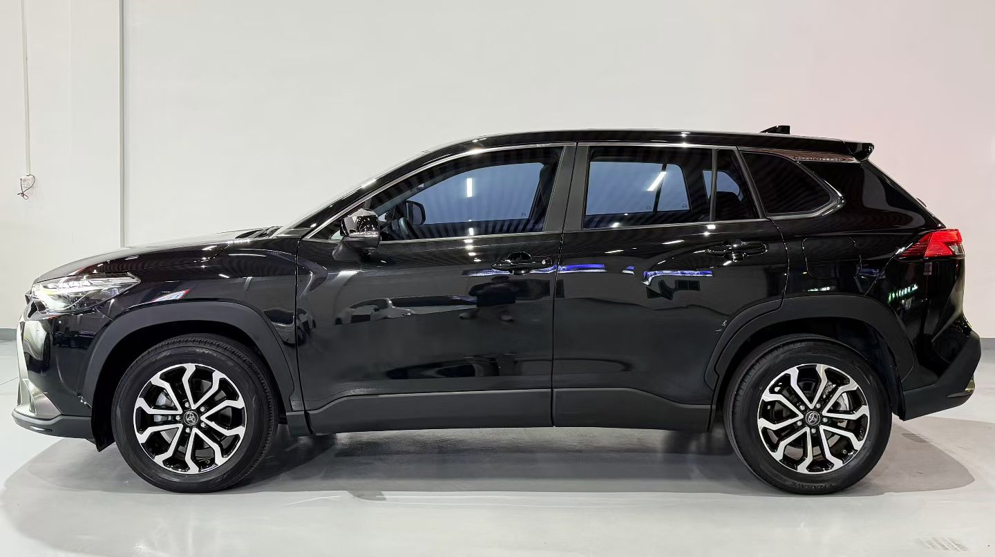 Toyota Frontlander 2023 car image #7