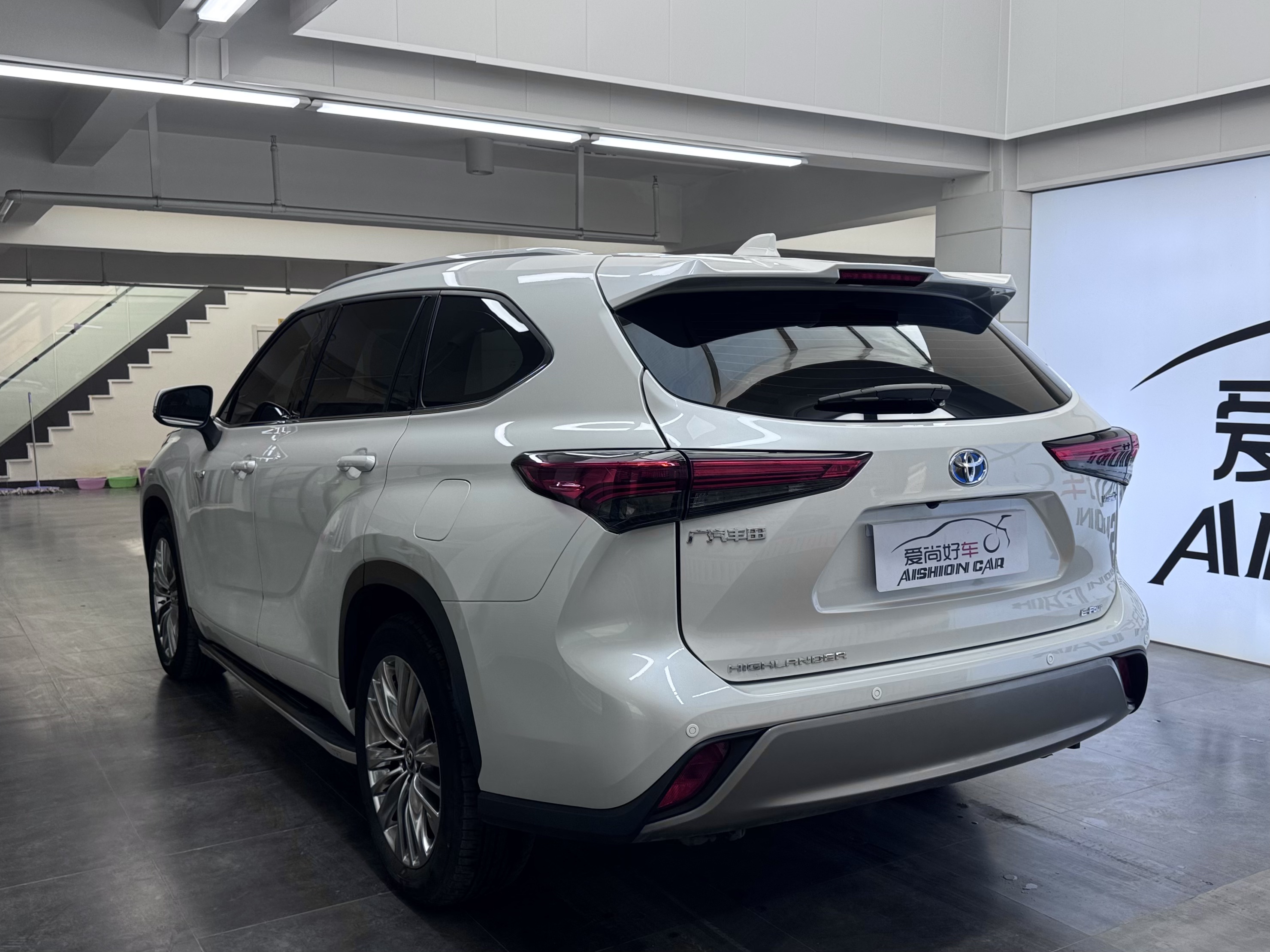 Toyota Highlander 2024 car image #7