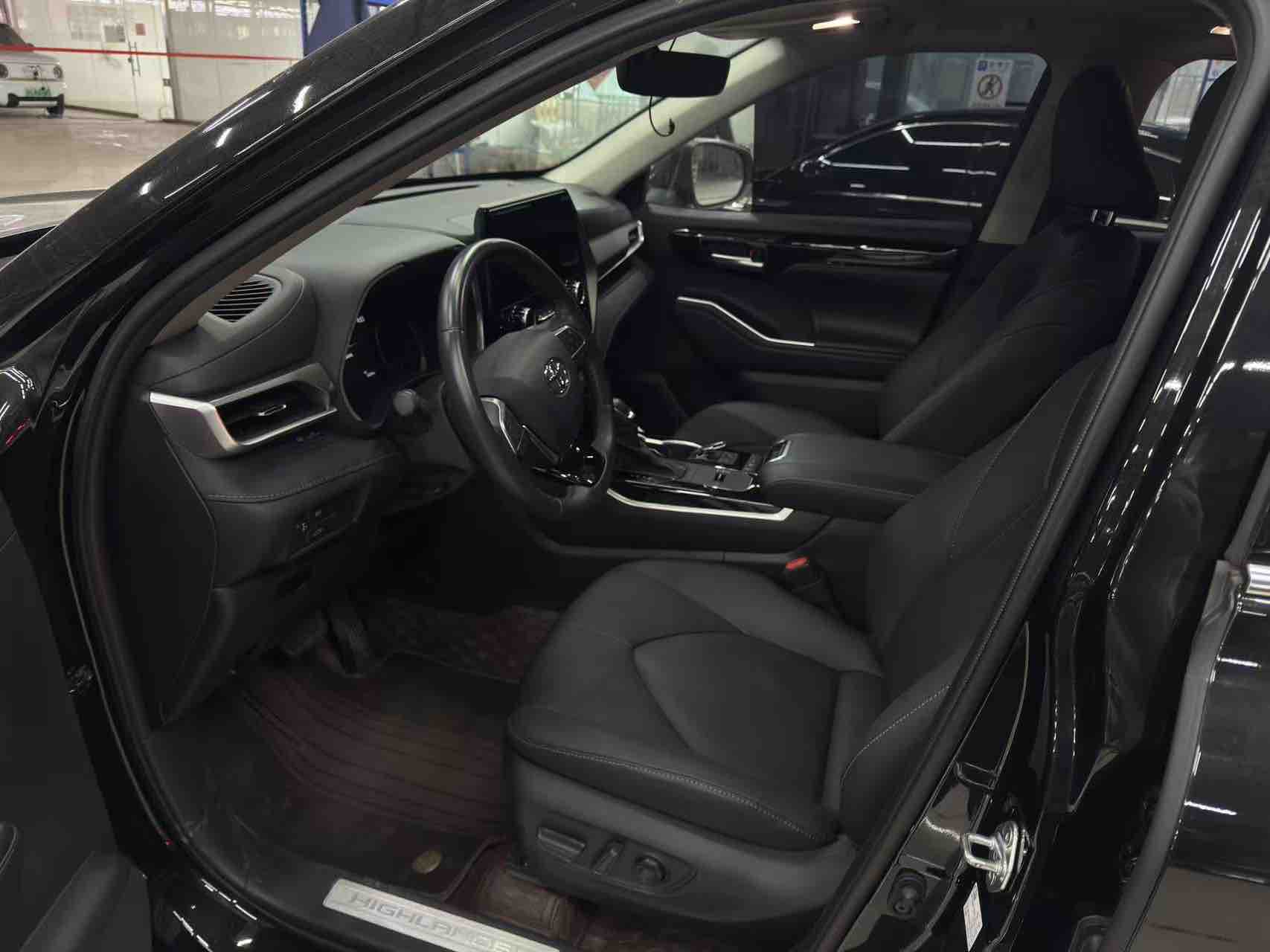 Toyota Highlander 2024 #7 Toyota Highlander 2024 car image #7
