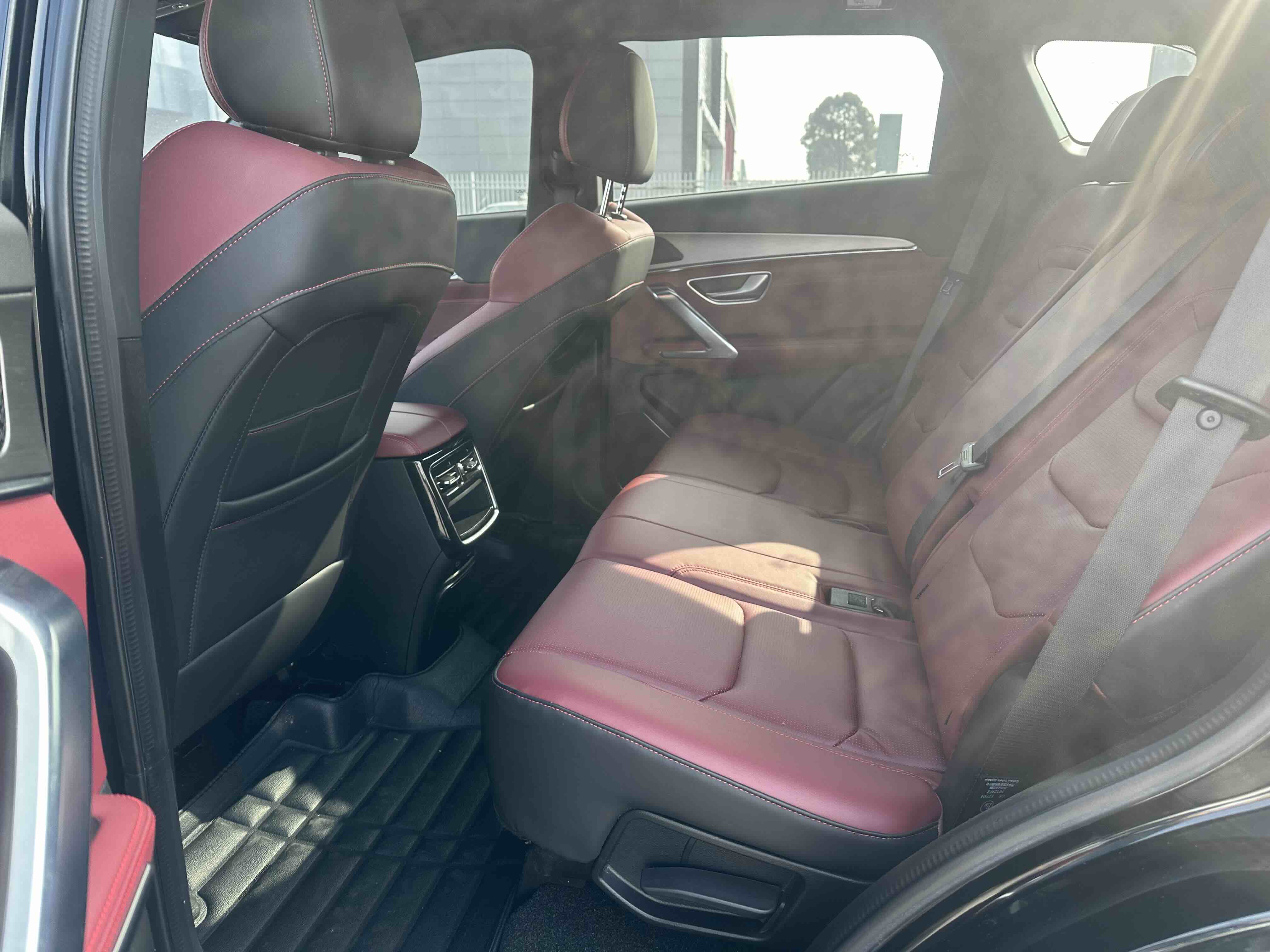 X70 PLUS 2023 #7 X70 PLUS 2023 car image #7