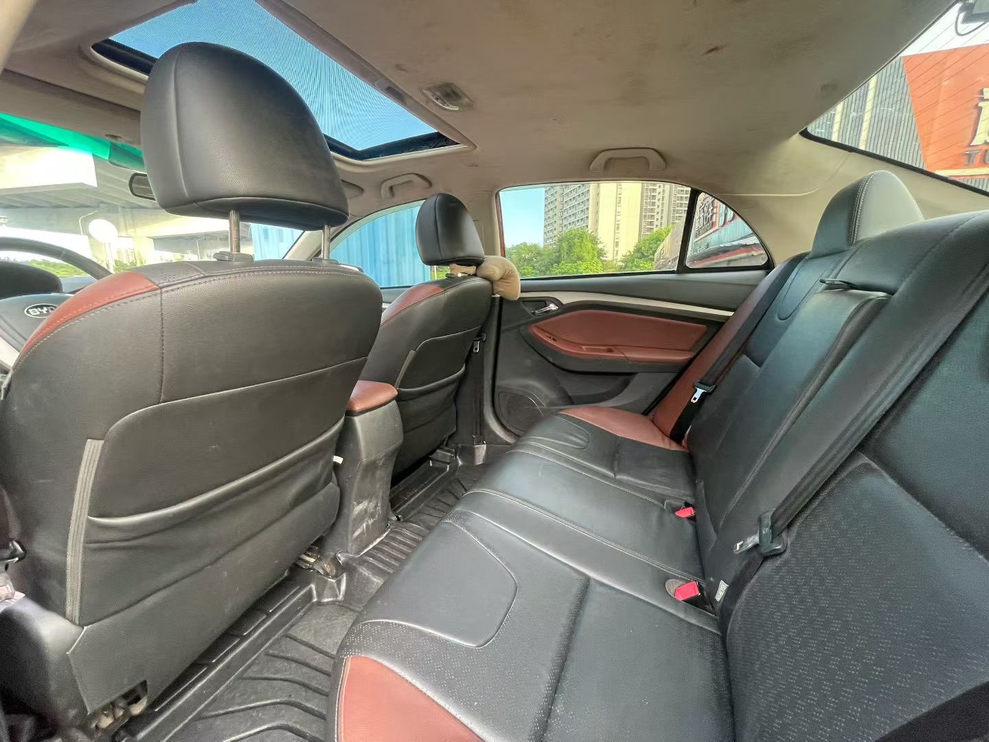 BYD G5 2016 immagine di auto #7