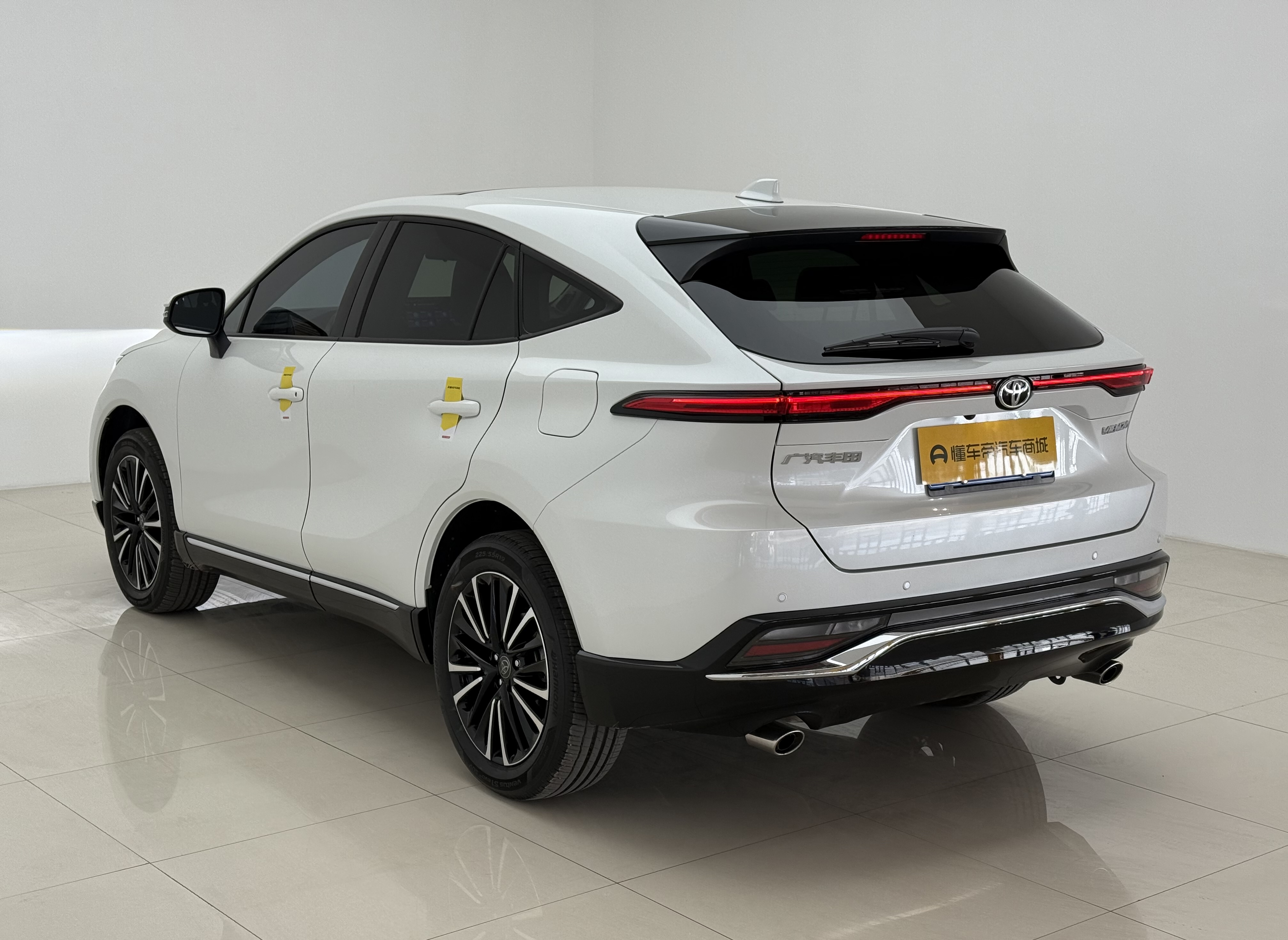 Toyota Venza 2023 car image #7