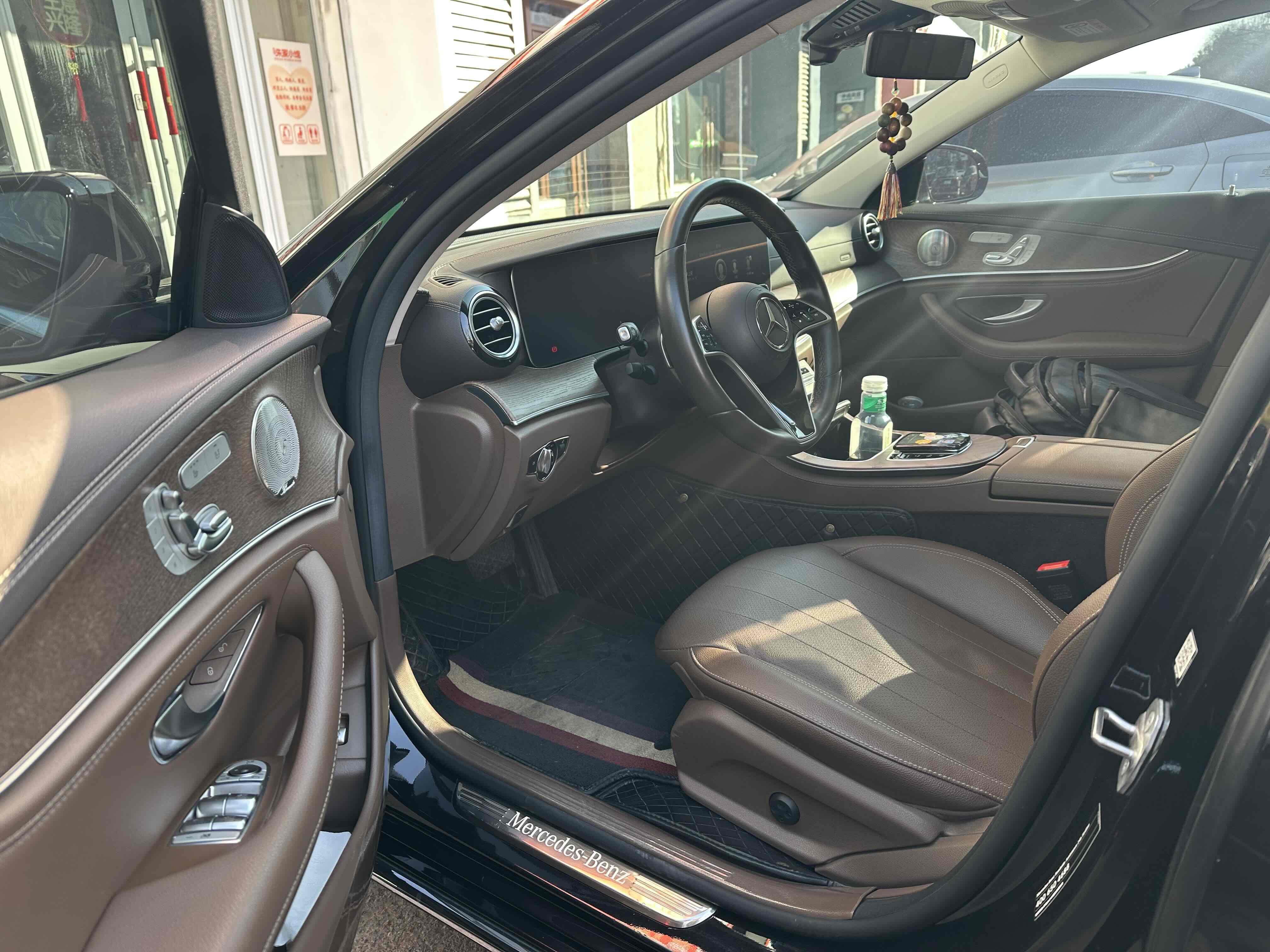 Mercedes-Benz E Class 2023 car image #7