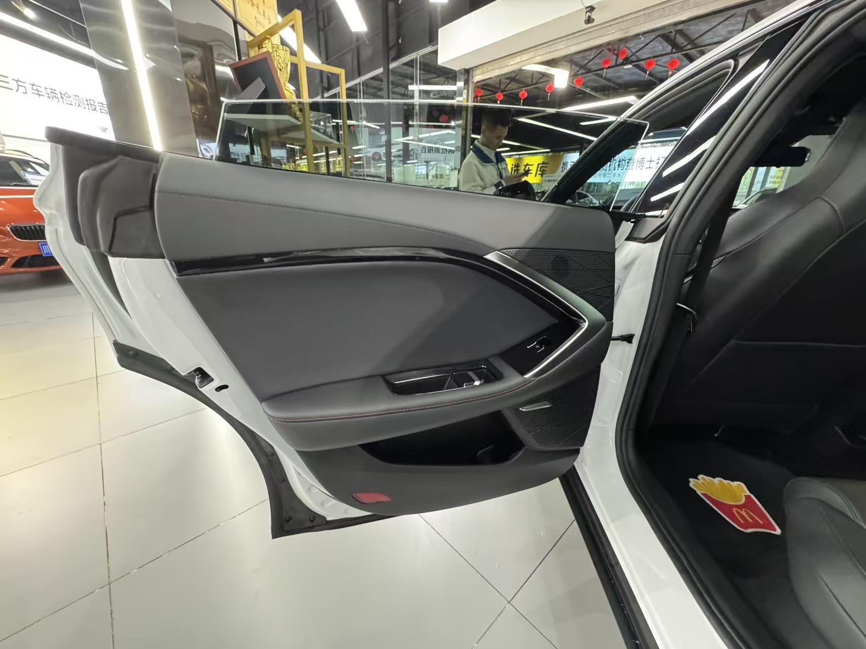 MG 7 2025 imagen de coche #7