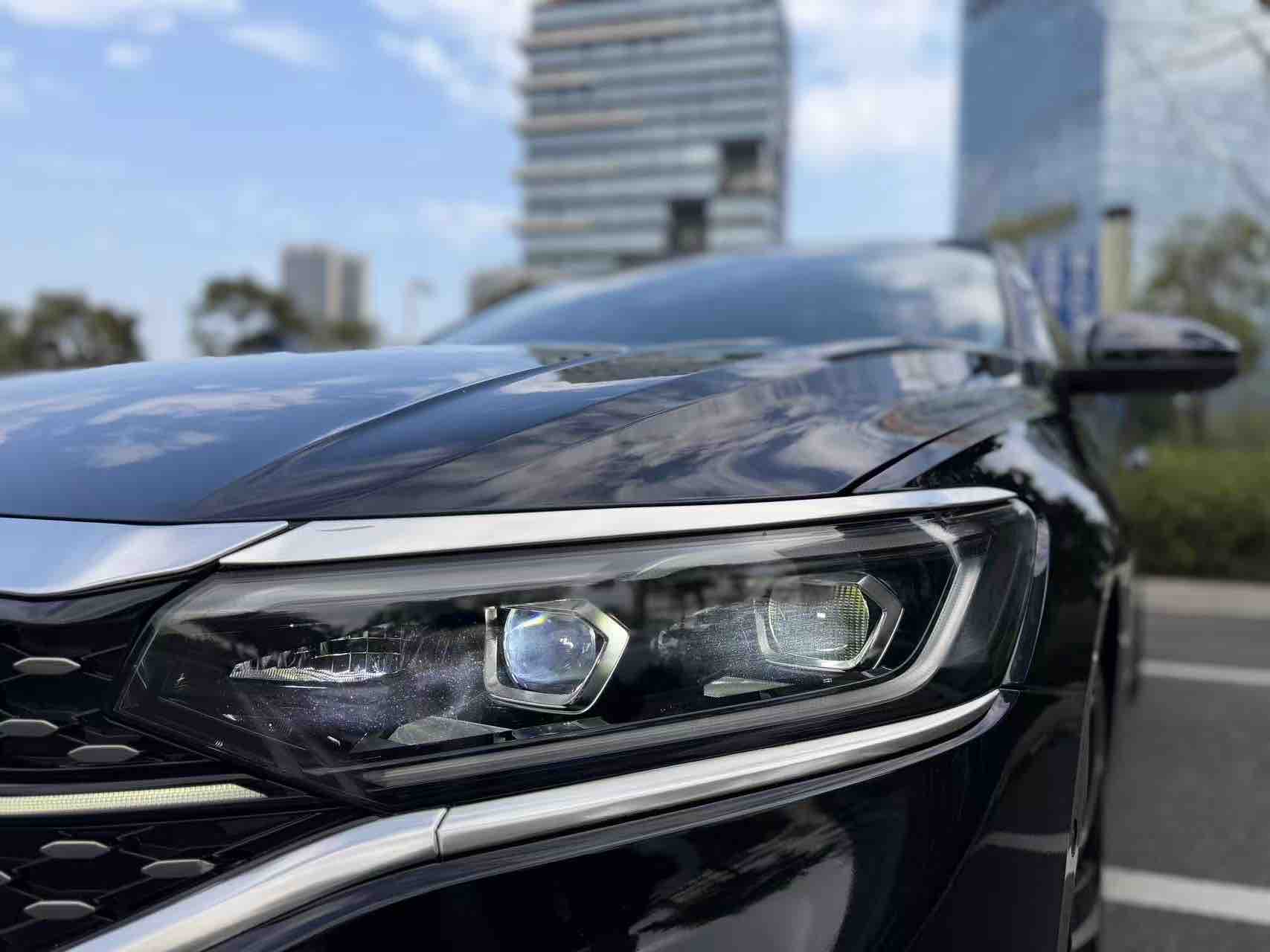Volkswagen Passat 2023 car image #7