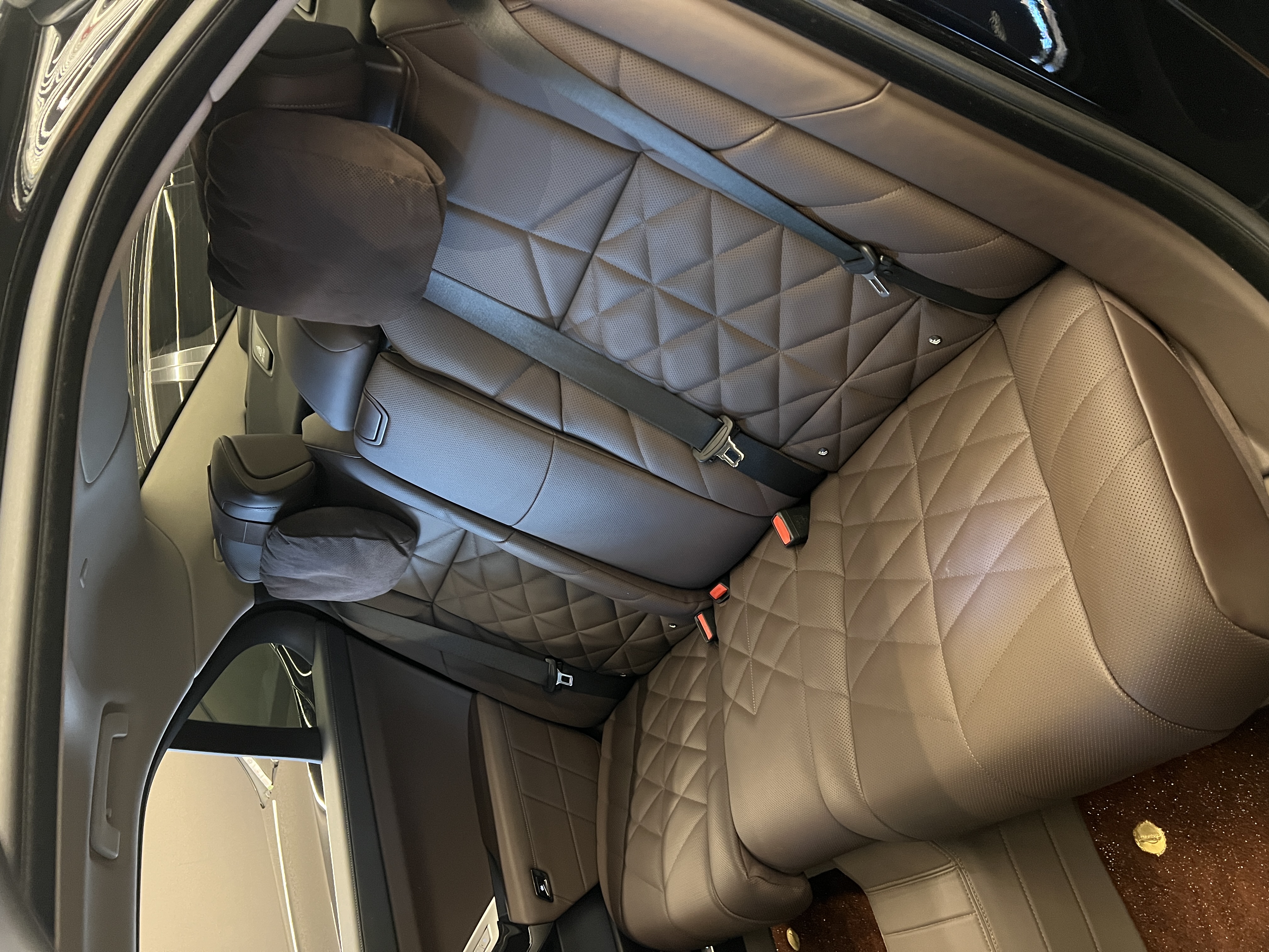 BMW i7 2023 car image #7