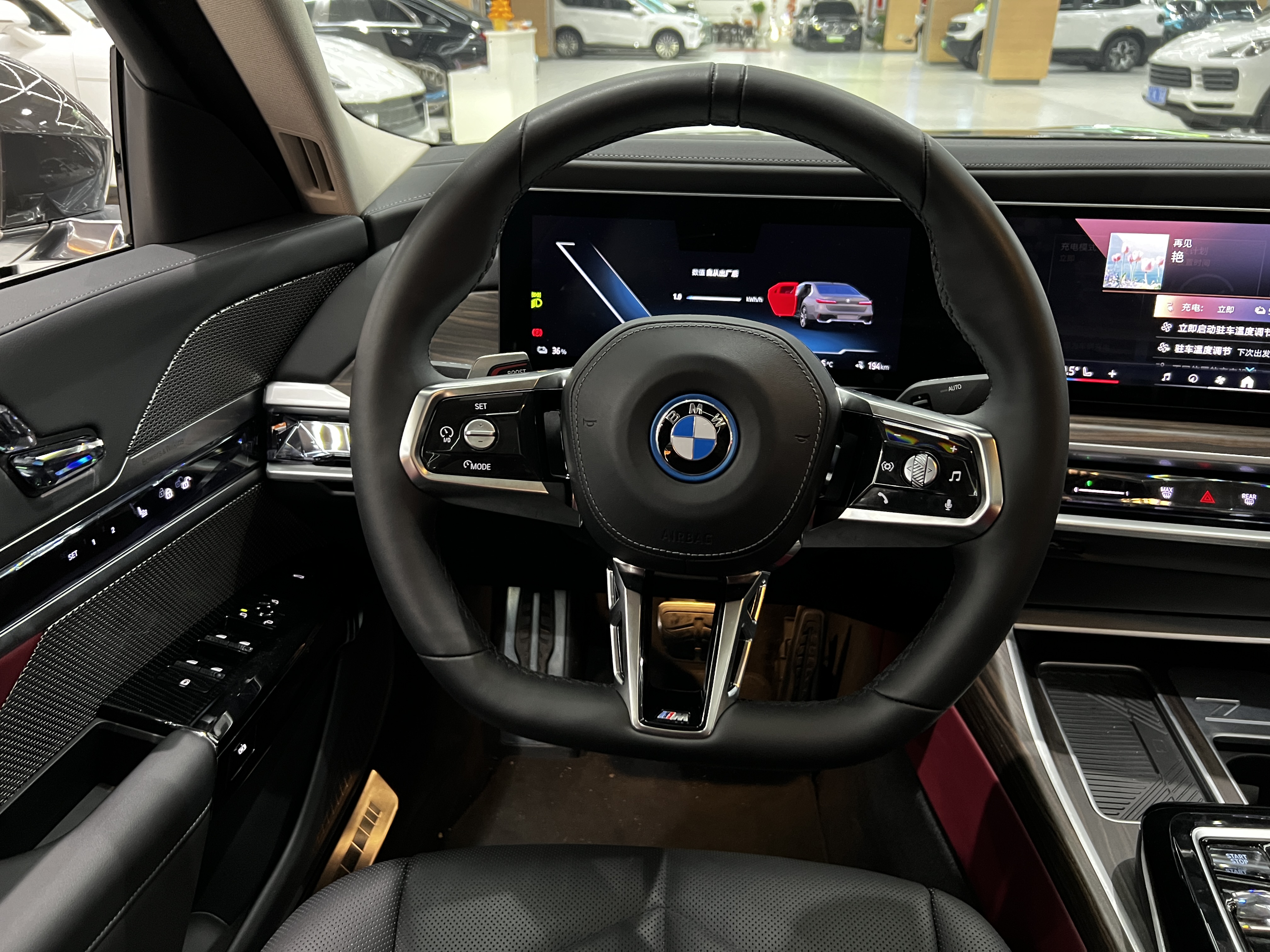 BMW i7 2023 immagine di auto #7