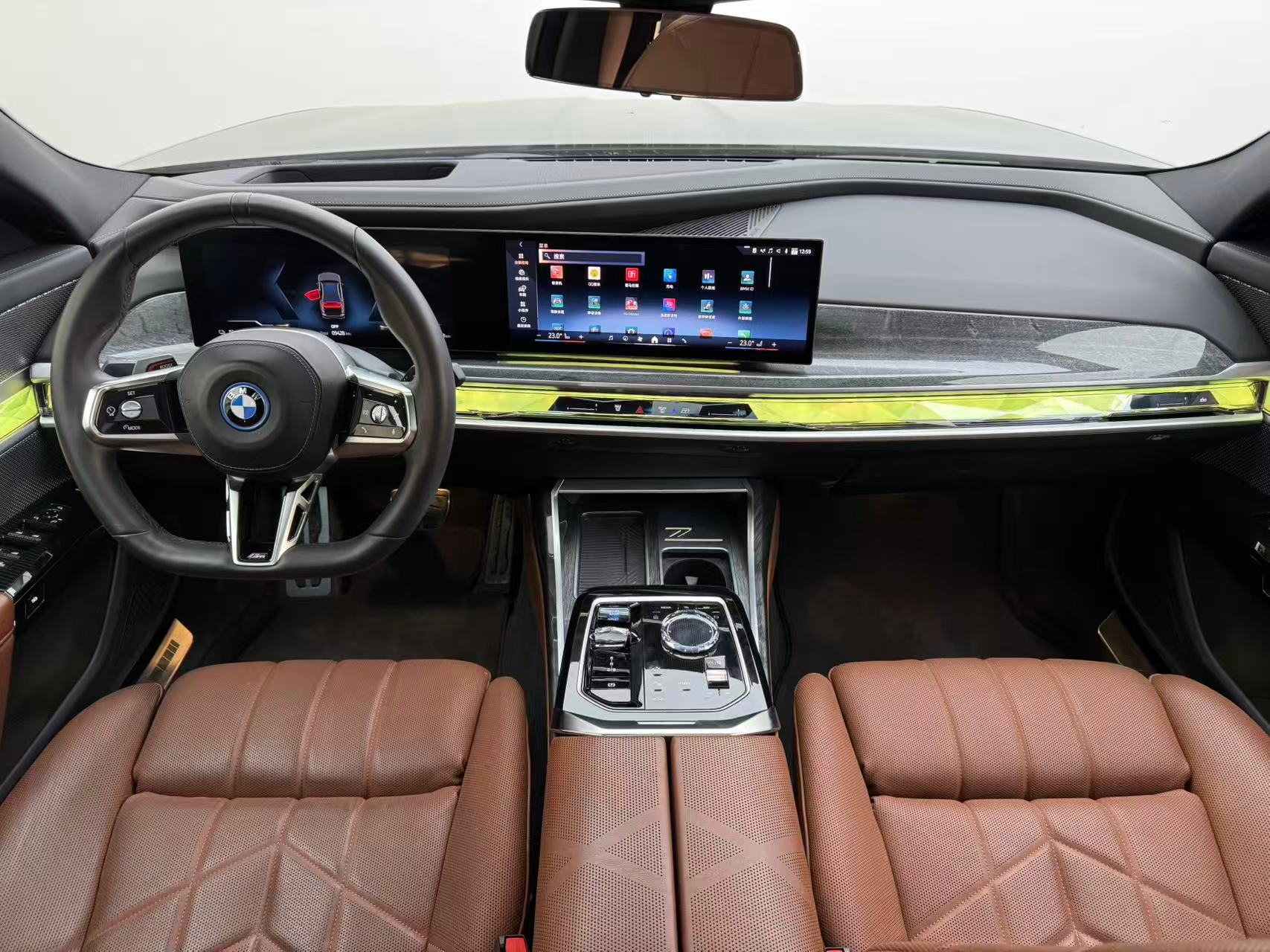 BMW i7 2025 immagine di auto #7