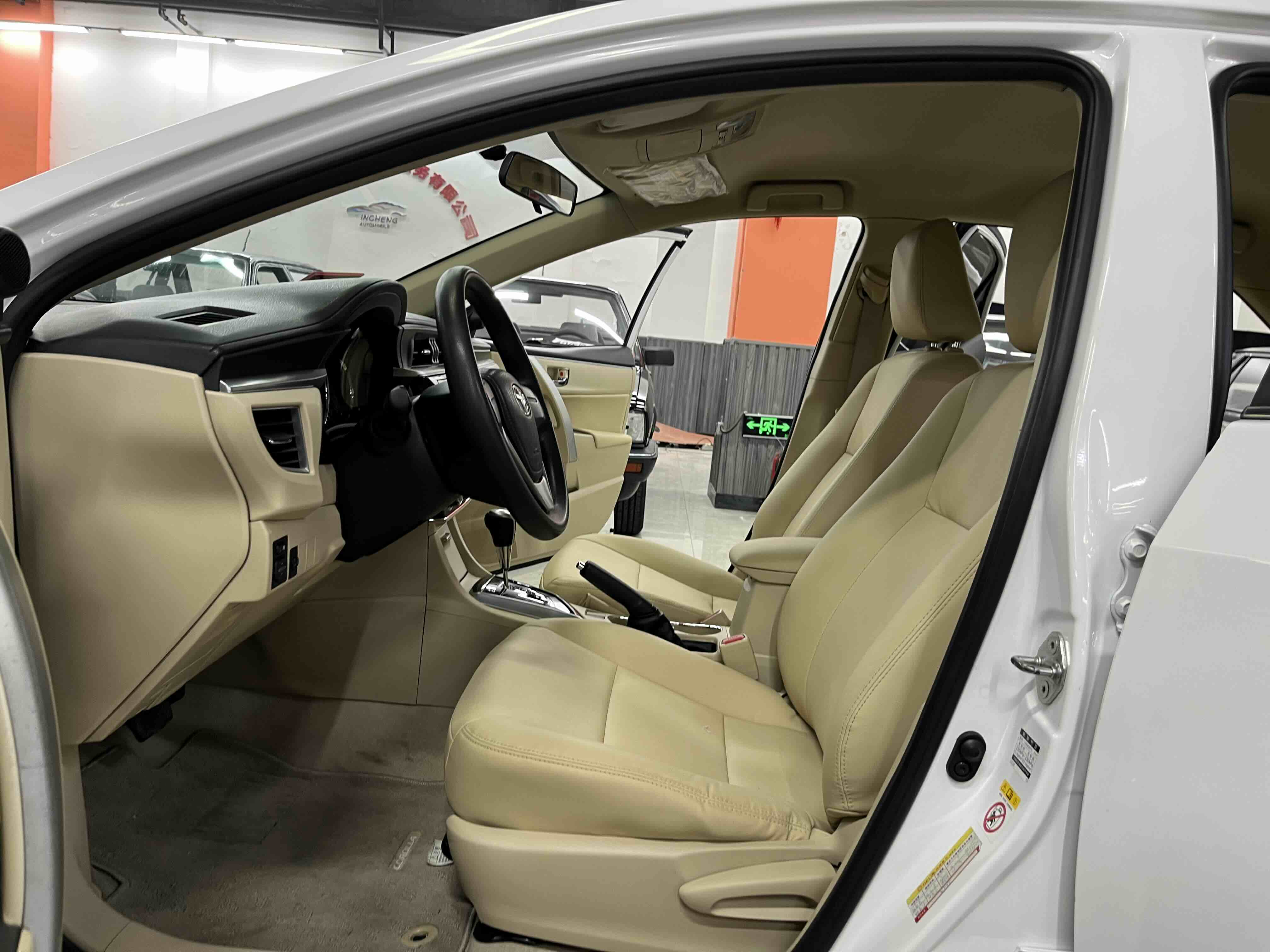 Corolla 2014 car image #7