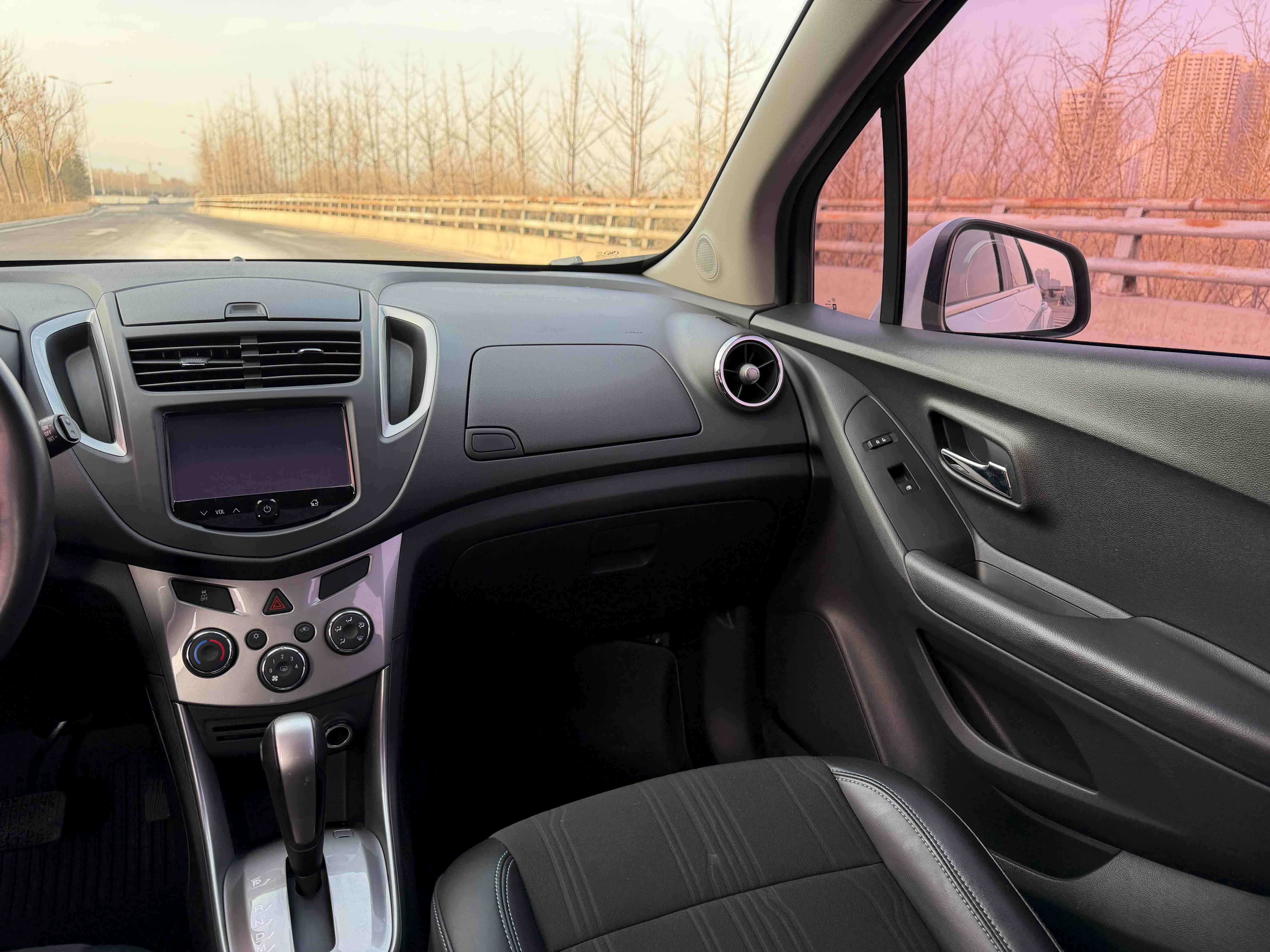 Chevrolet Tracker 2016 #7 Chevrolet Tracker 2016 car image #7