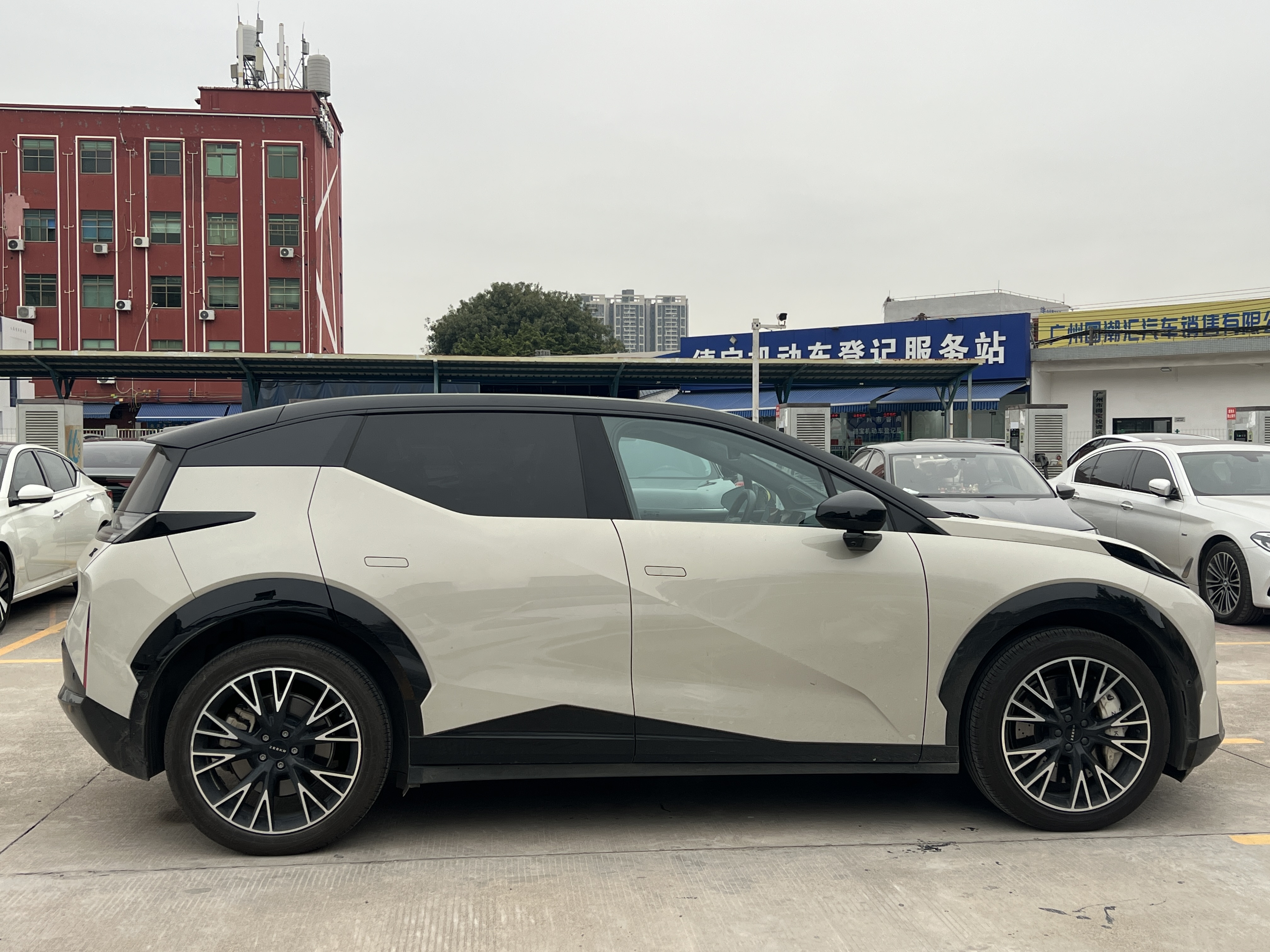 Zeekr X 2023 car image #7