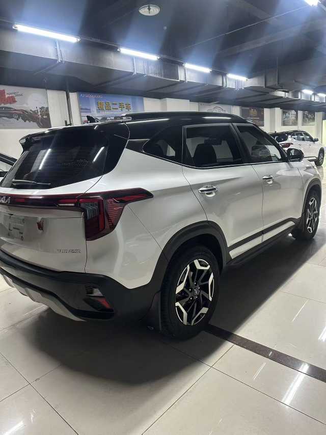 Kia Seltos 2023 imagen de coche #7