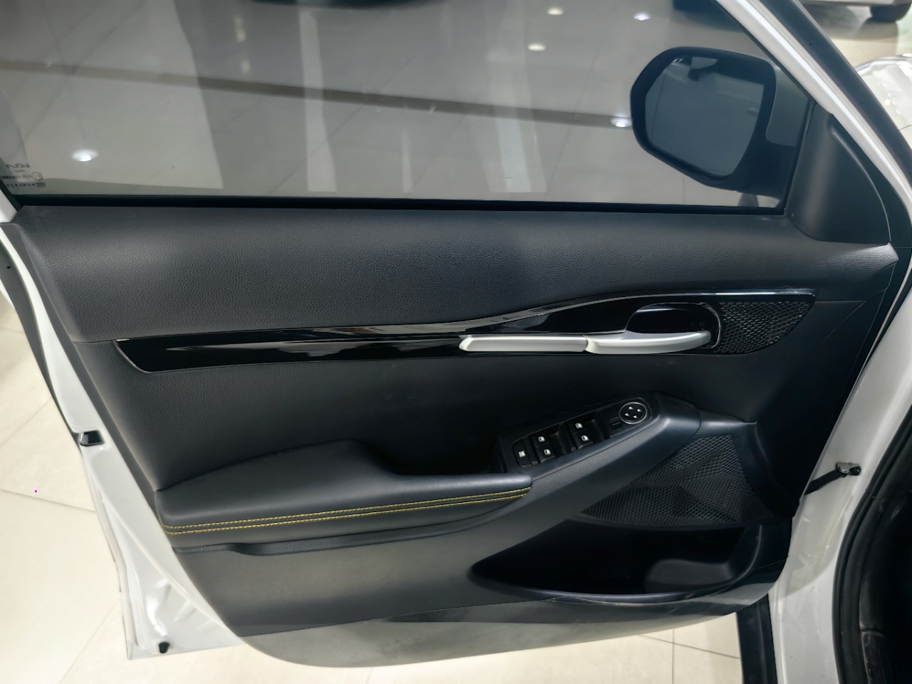 Kia Seltos 2023 imagen de coche #7