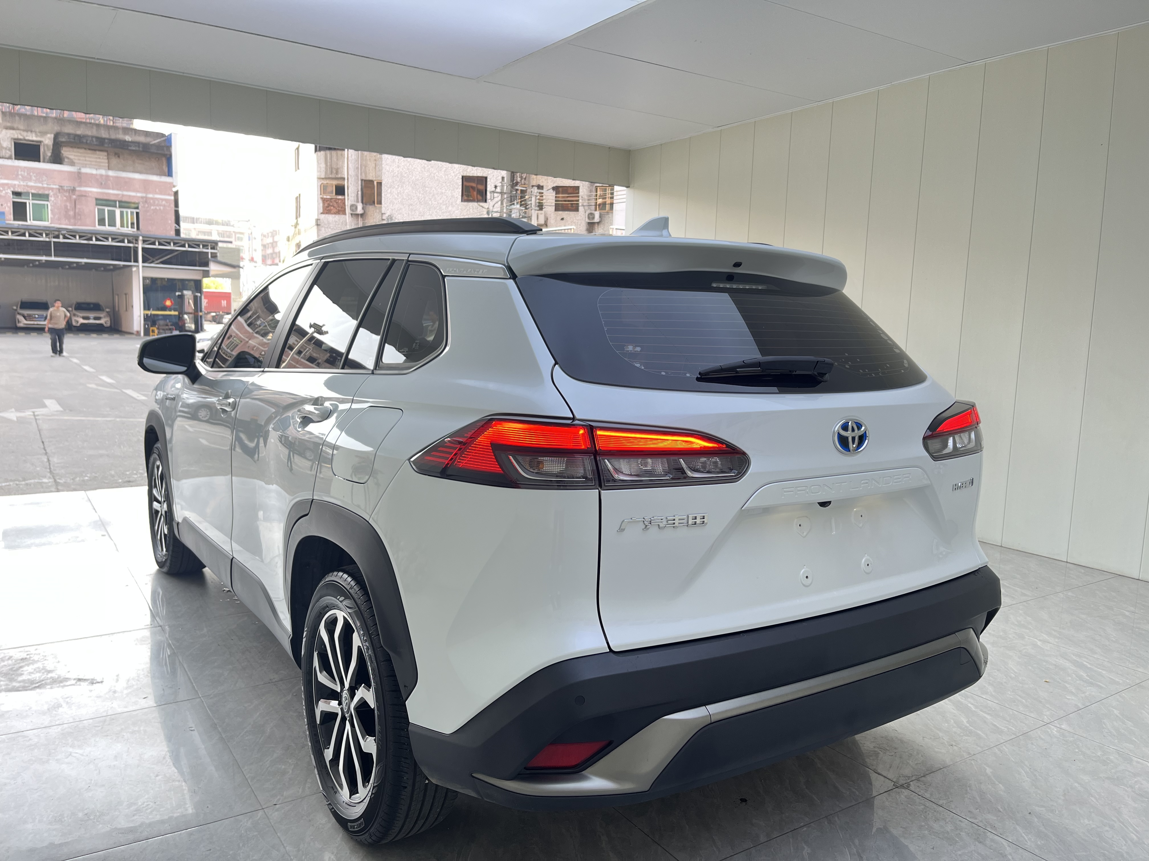 Toyota Frontlander 2023 car image #7