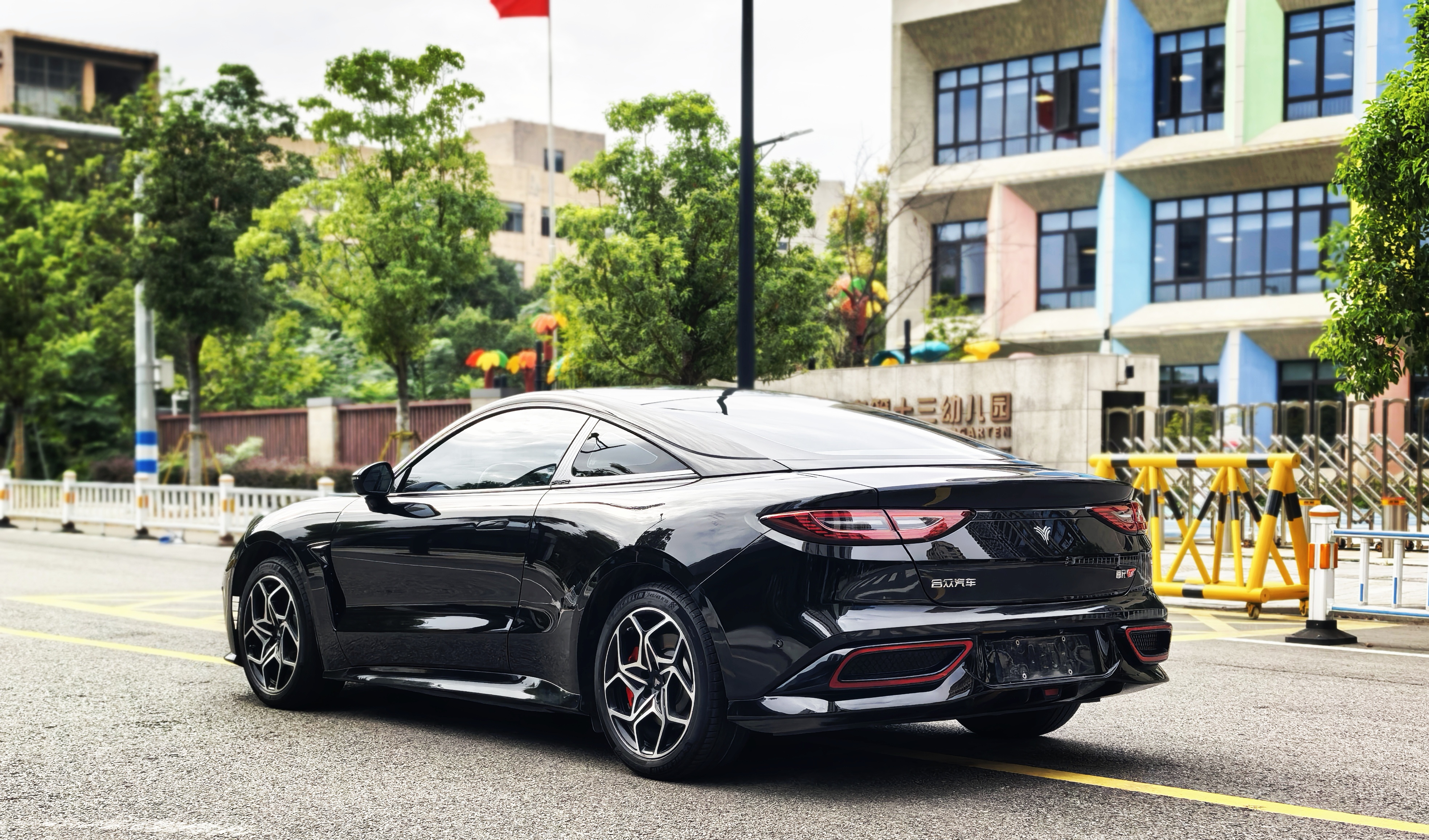 哪吒汽车 哪吒GT 2024 汽车图片 #7