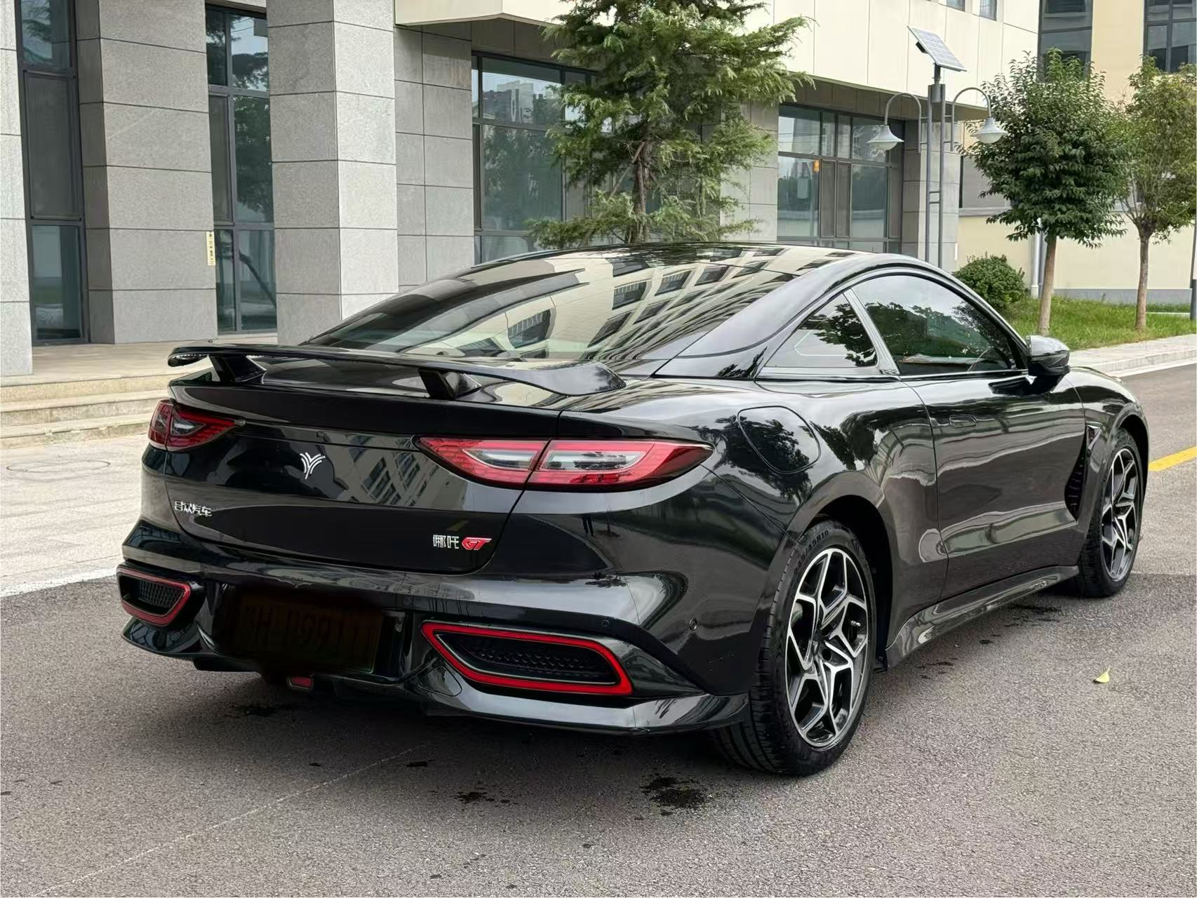 哪吒汽车 哪吒GT 2023 汽车图片 #7