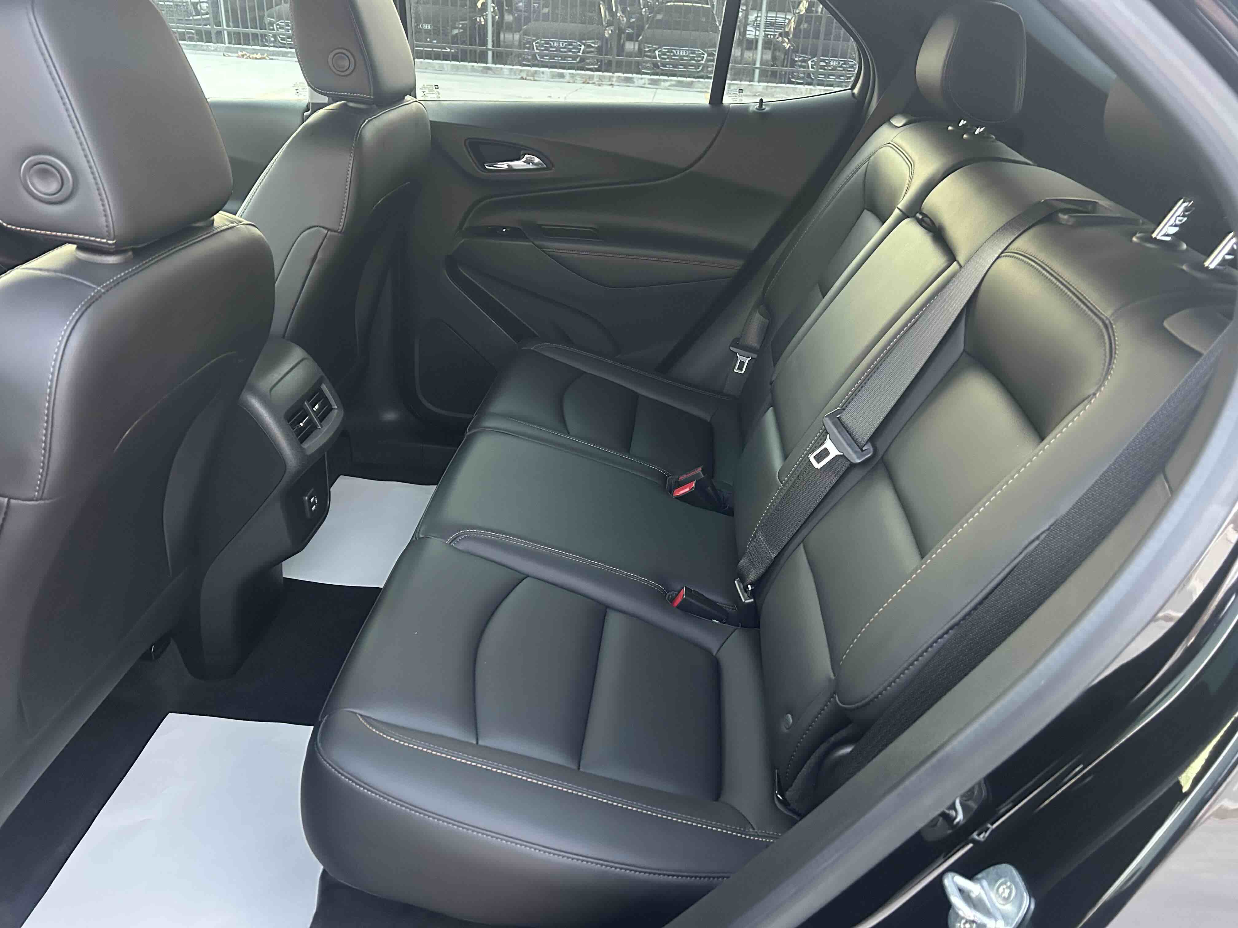 Chevrolet Equinox 2023 #7 Chevrolet Equinox 2023 car image #7